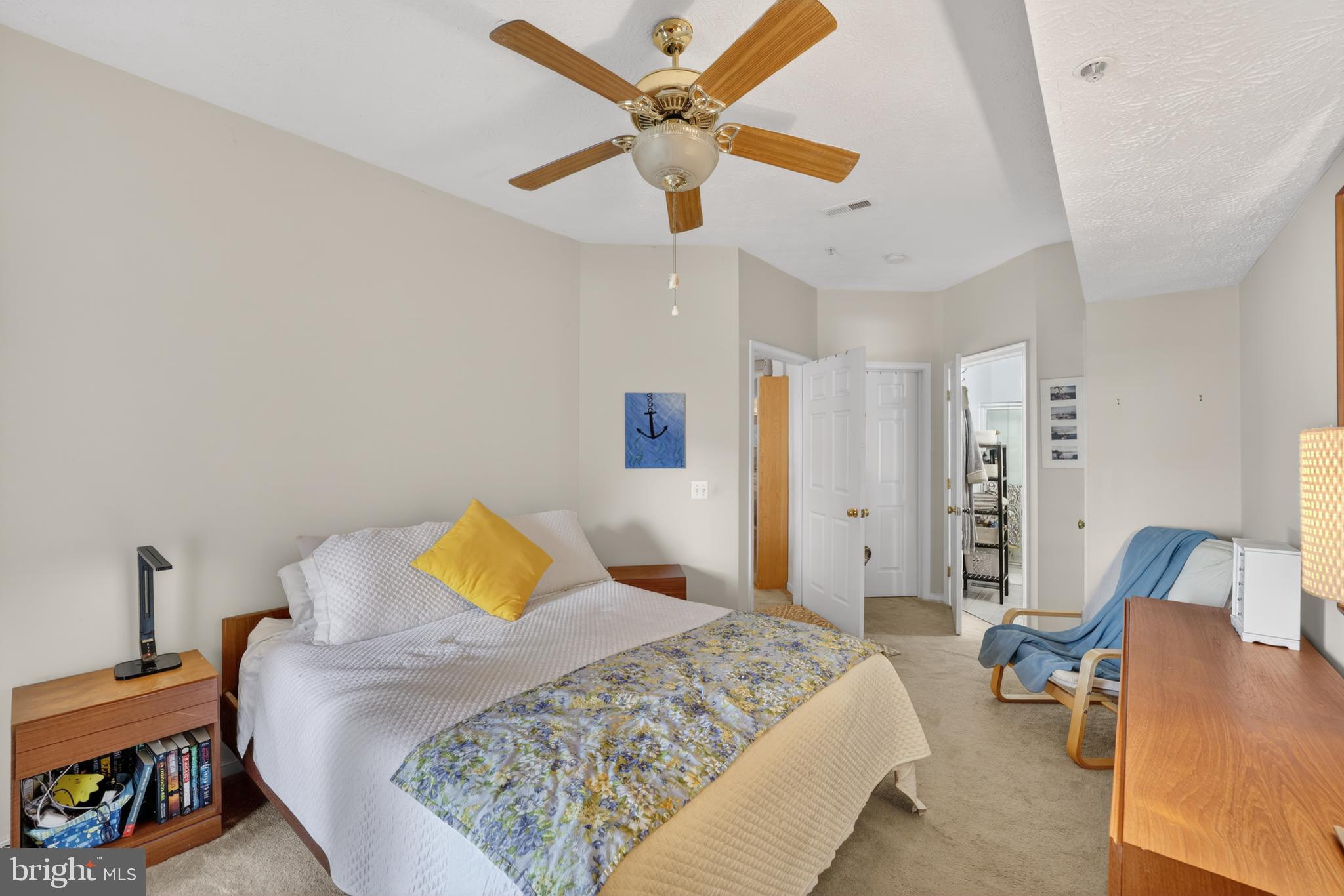 RIVERGATE - Residential