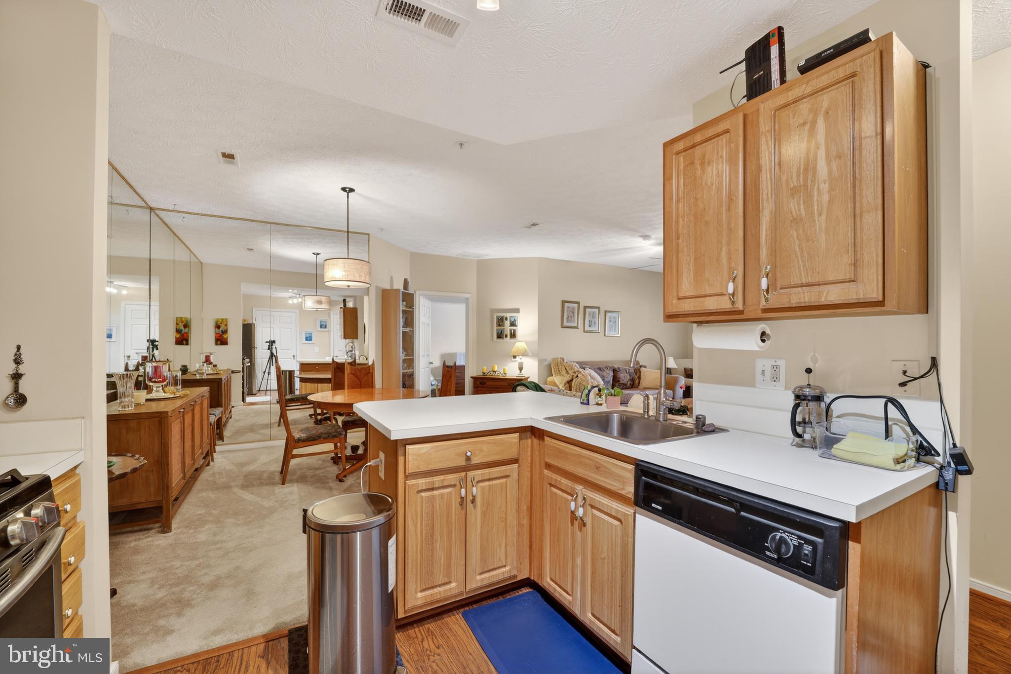 RIVERGATE - Residential