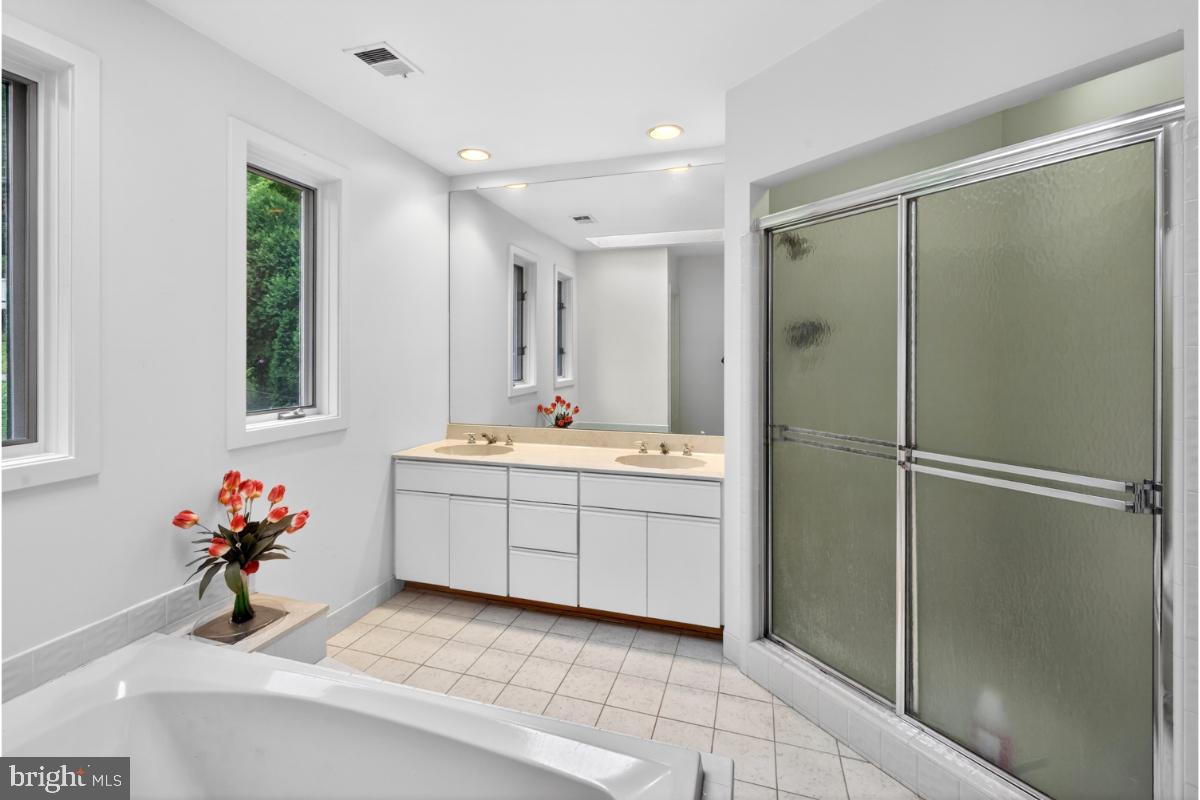 GLEN MILL VILLAGE - Residential