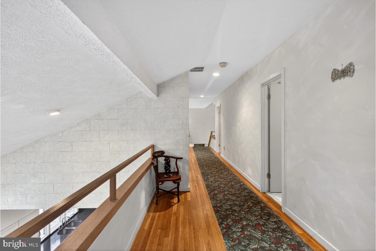 GLEN MILL VILLAGE - Residential