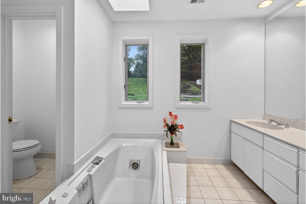 GLEN MILL VILLAGE - Residential