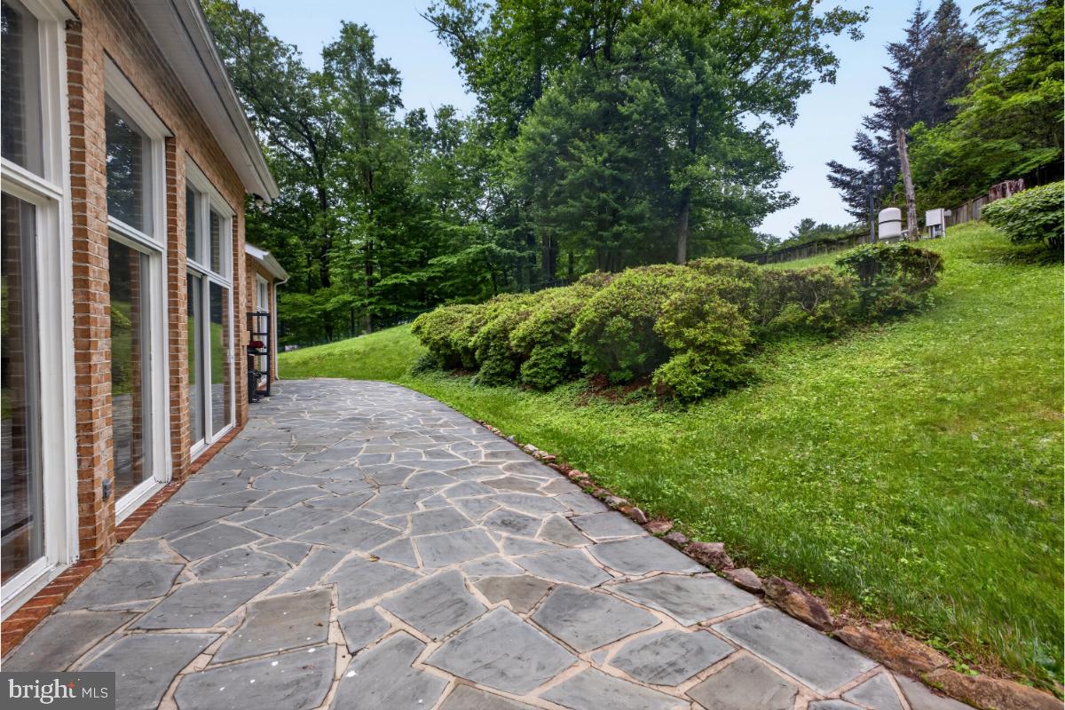 GLEN MILL VILLAGE - Residential