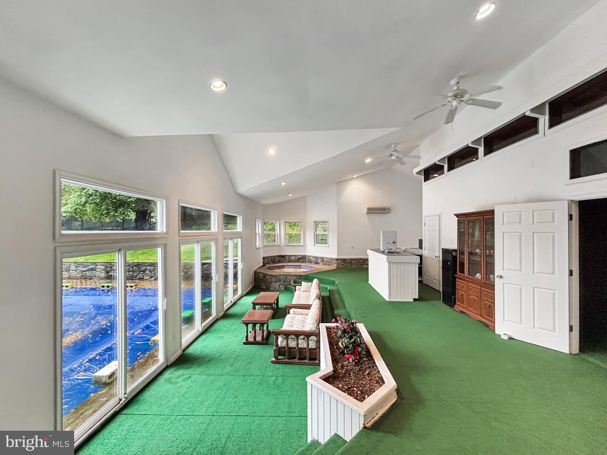 GLEN MILL VILLAGE - Residential