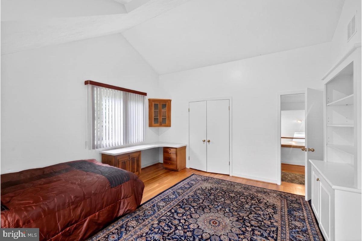 GLEN MILL VILLAGE - Residential