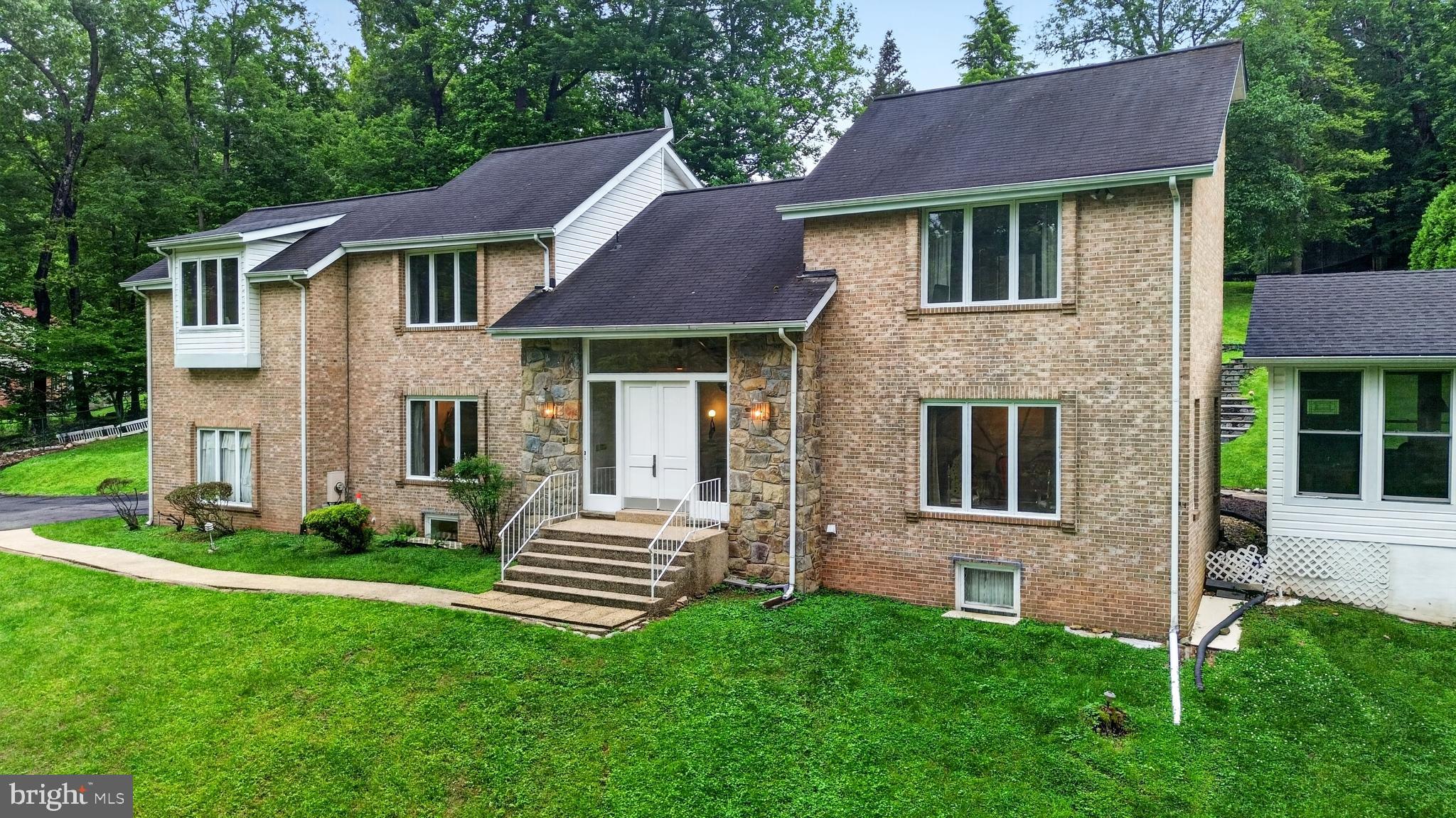 GLEN MILL VILLAGE - Residential