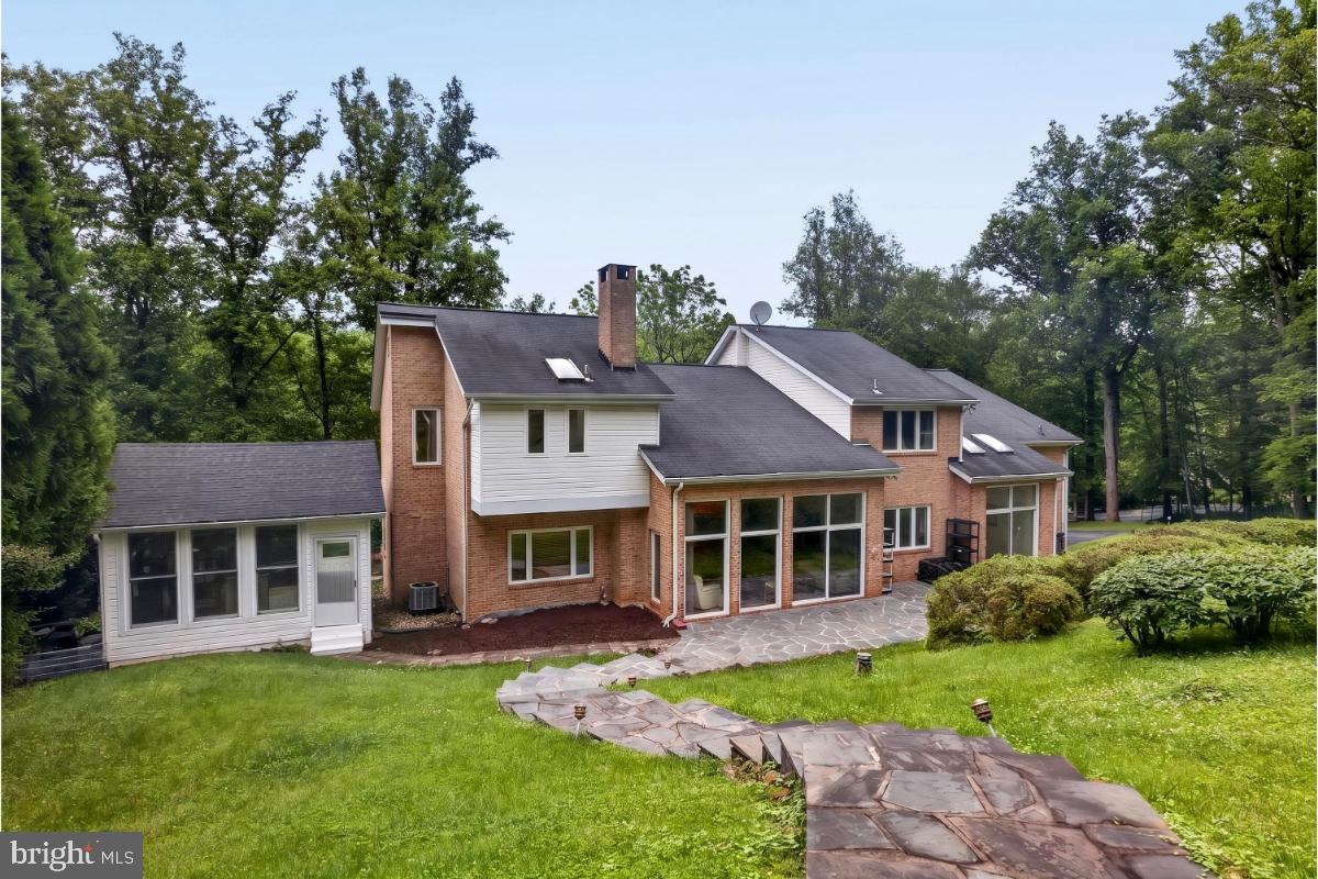 GLEN MILL VILLAGE - Residential