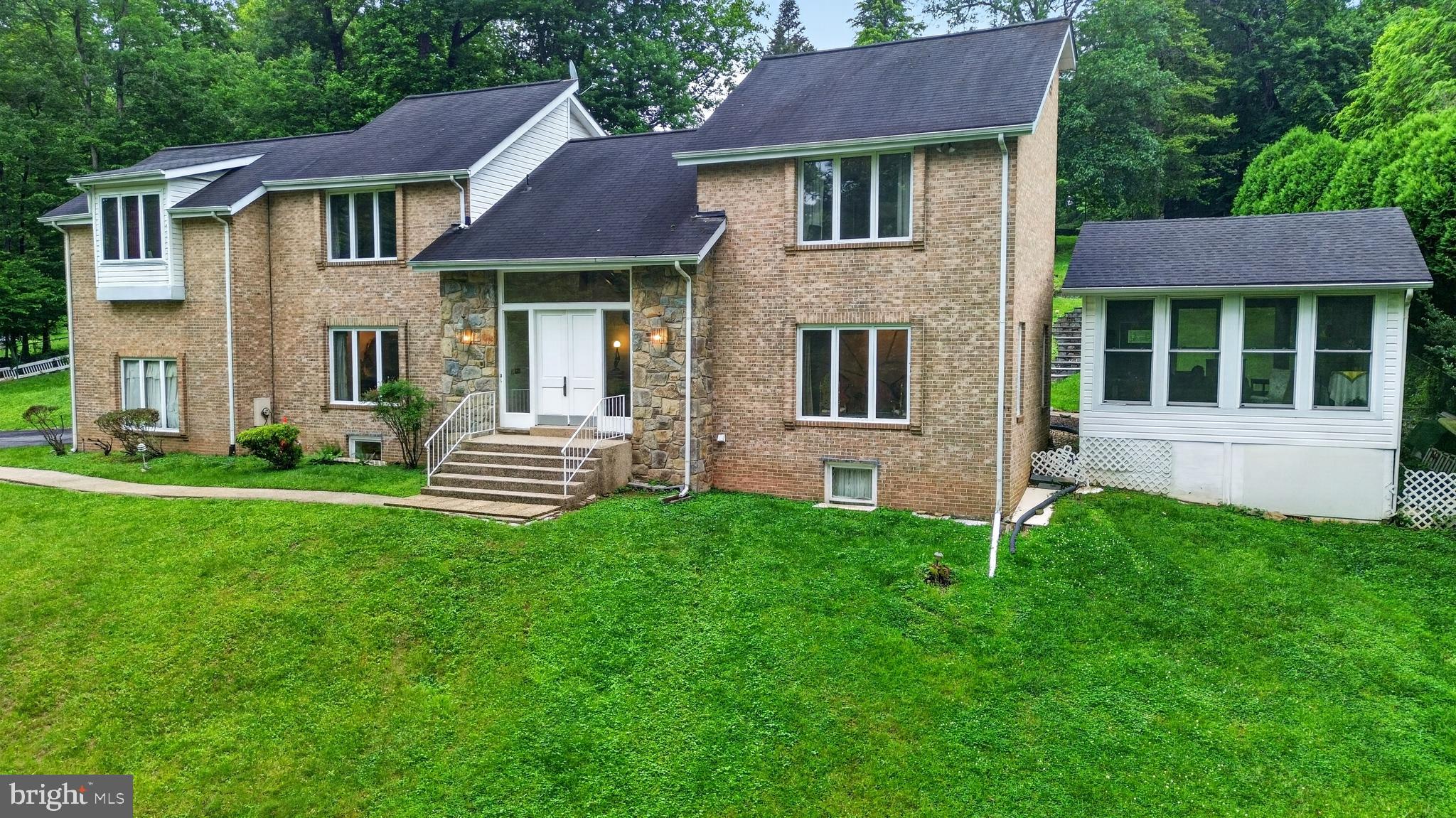 GLEN MILL VILLAGE - Residential