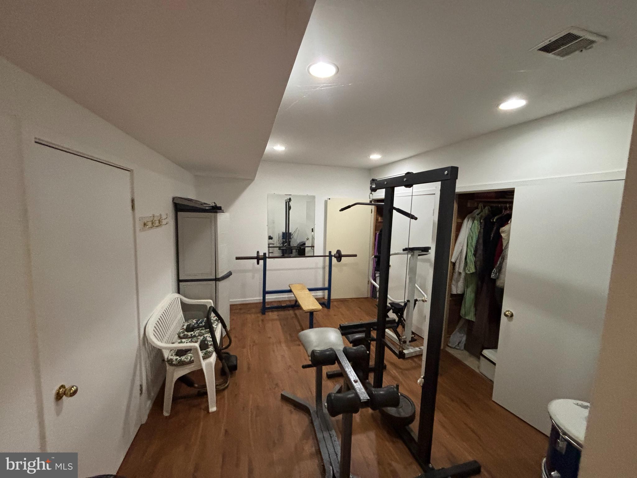 GLEN MILL VILLAGE - Residential