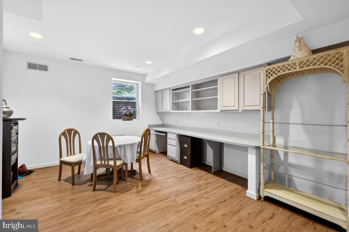 GLEN MILL VILLAGE - Residential