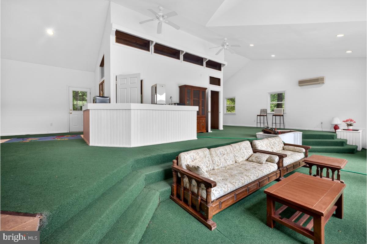 GLEN MILL VILLAGE - Residential