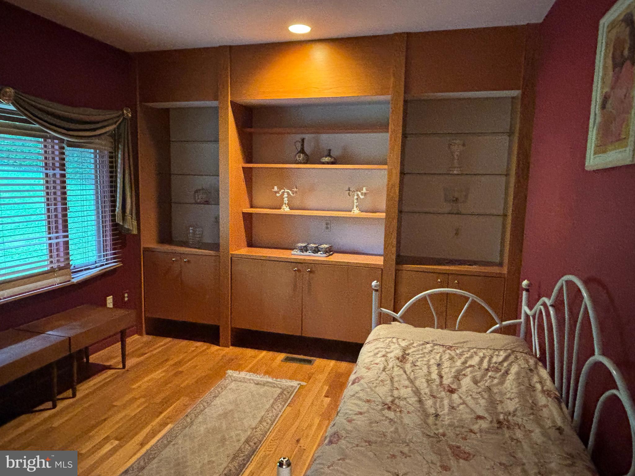 GLEN MILL VILLAGE - Residential