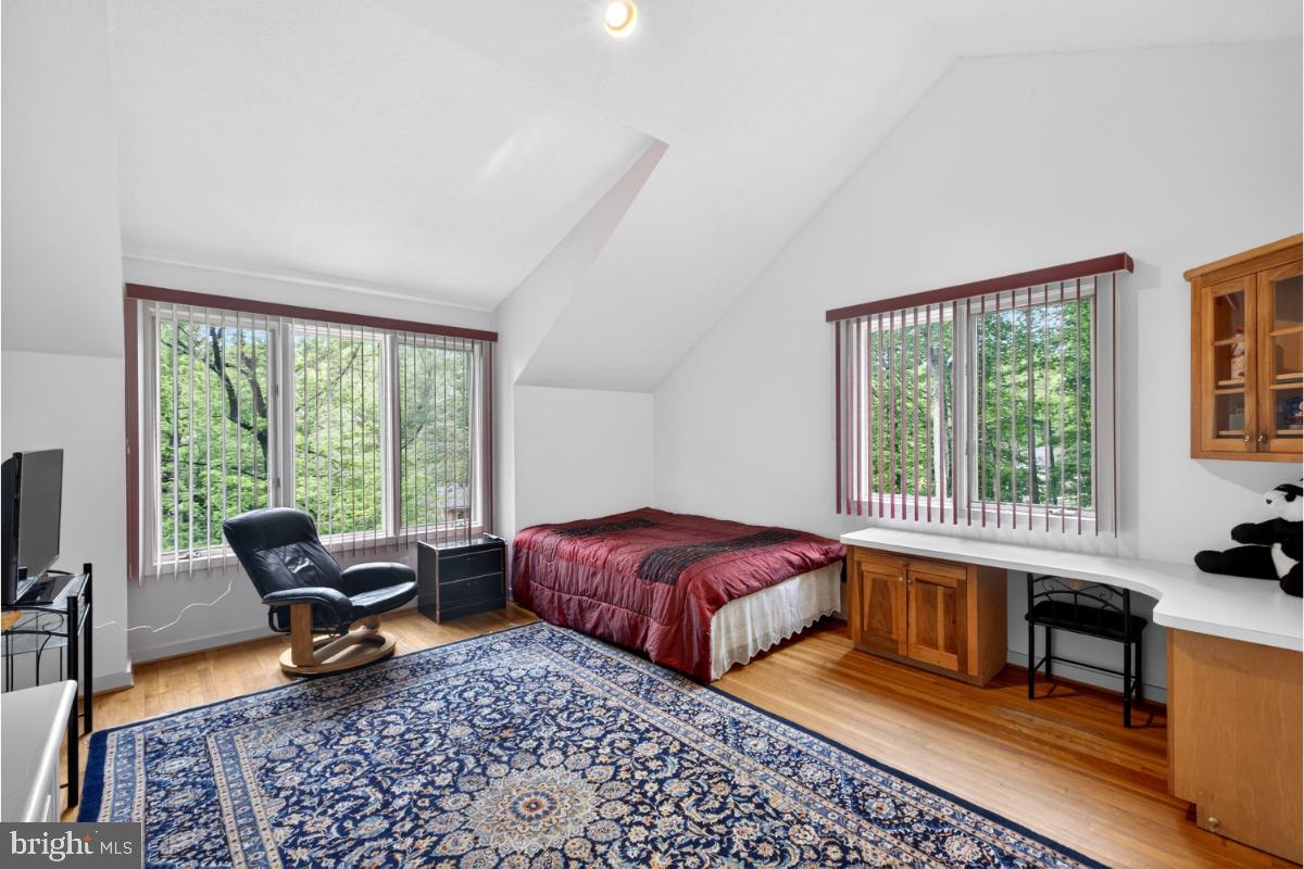 GLEN MILL VILLAGE - Residential