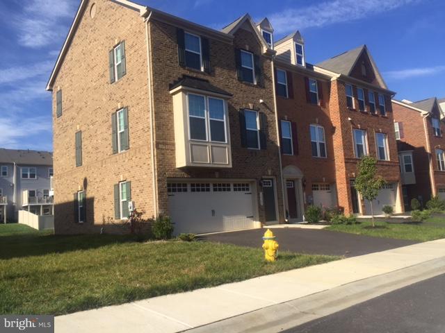 ADAMS CROSSING - Residential