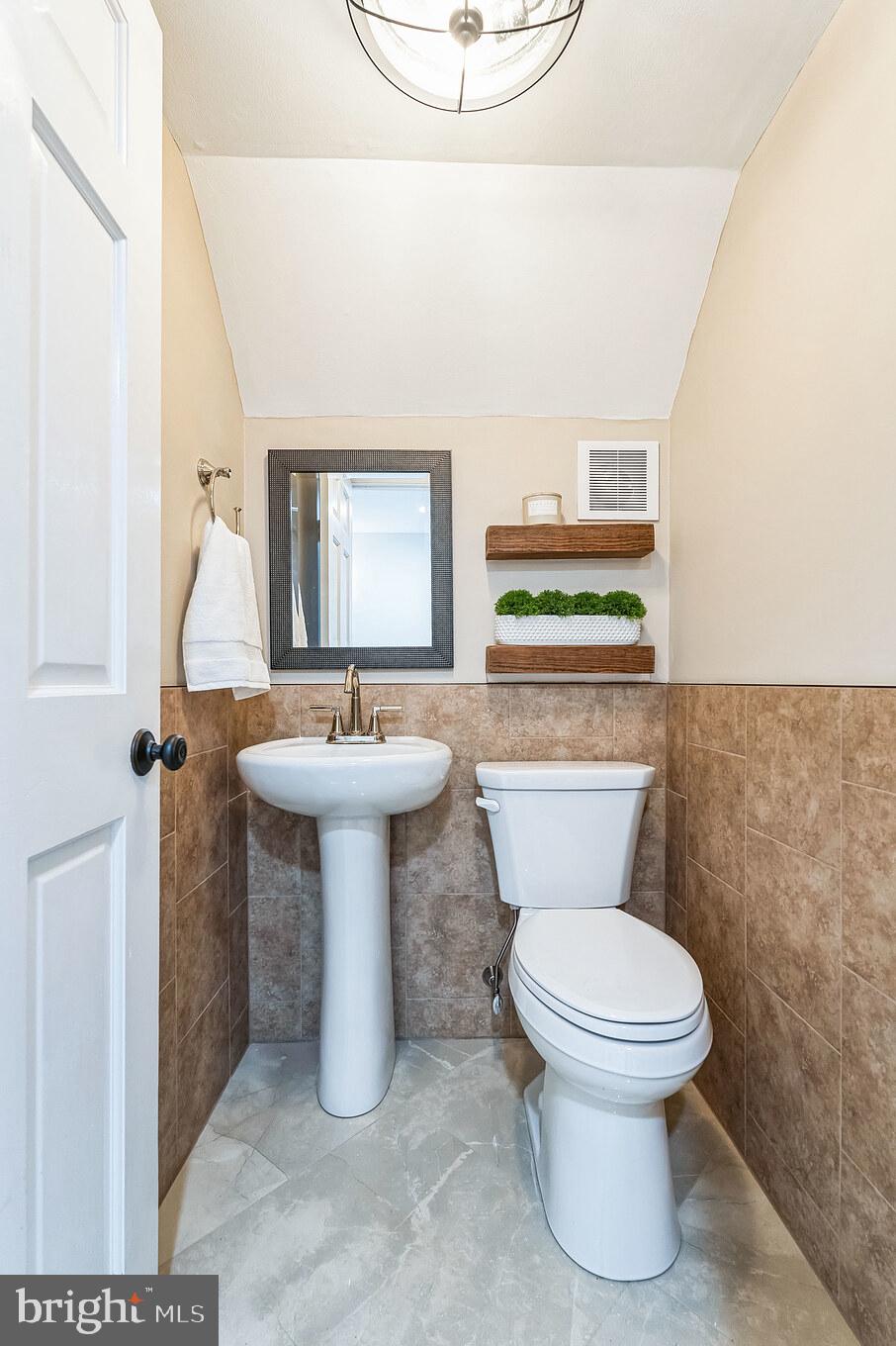 ORCHARD HILL - Residential