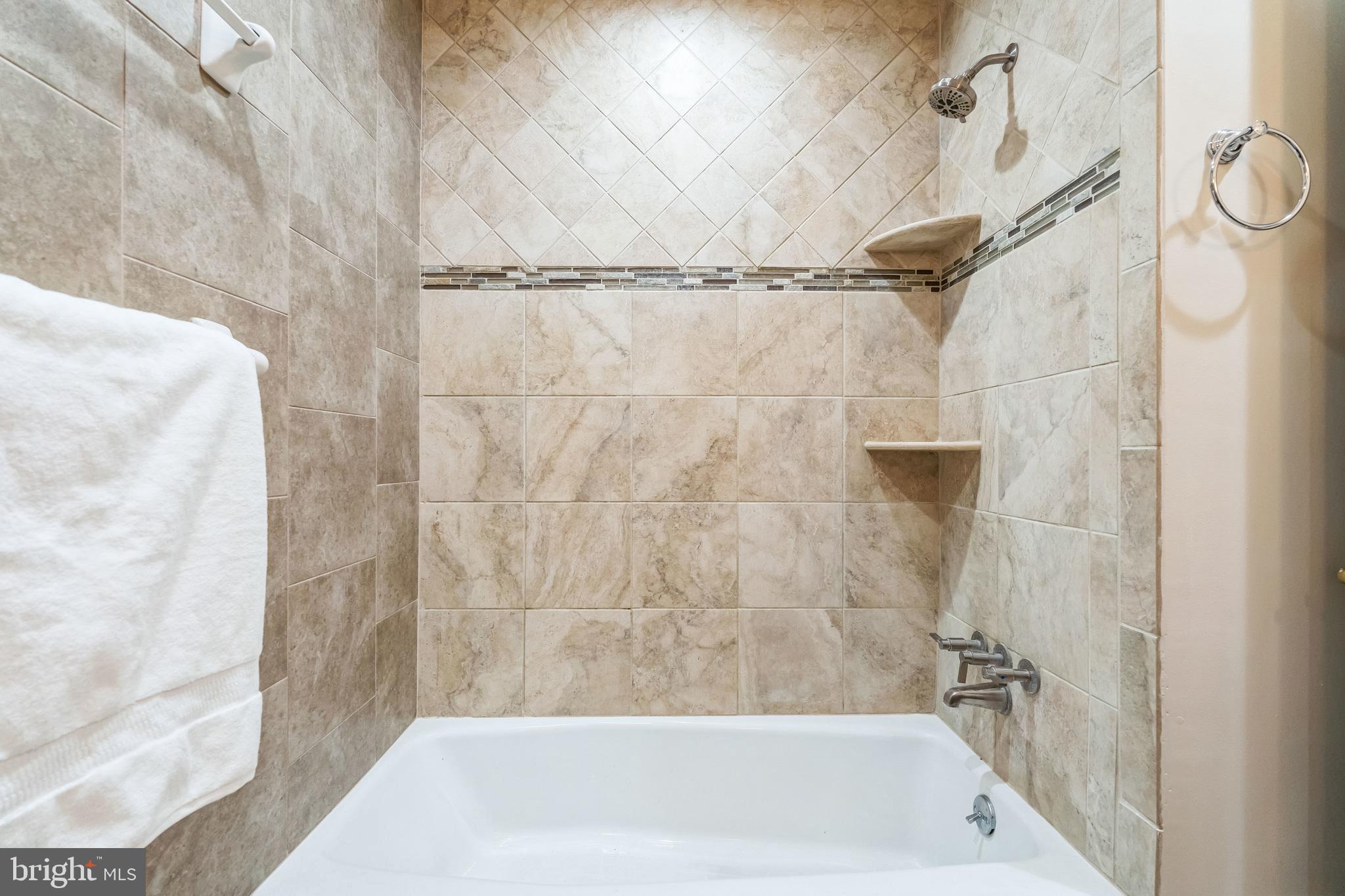 ORCHARD HILL - Residential