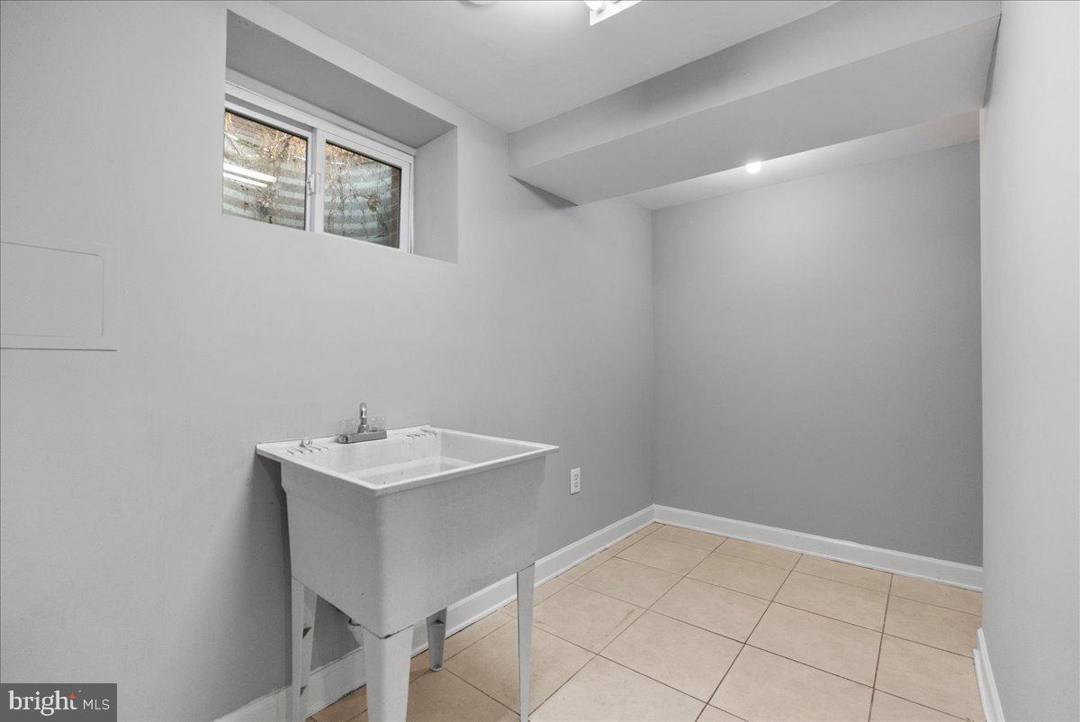 MARLOW HEIGHTS - Residential