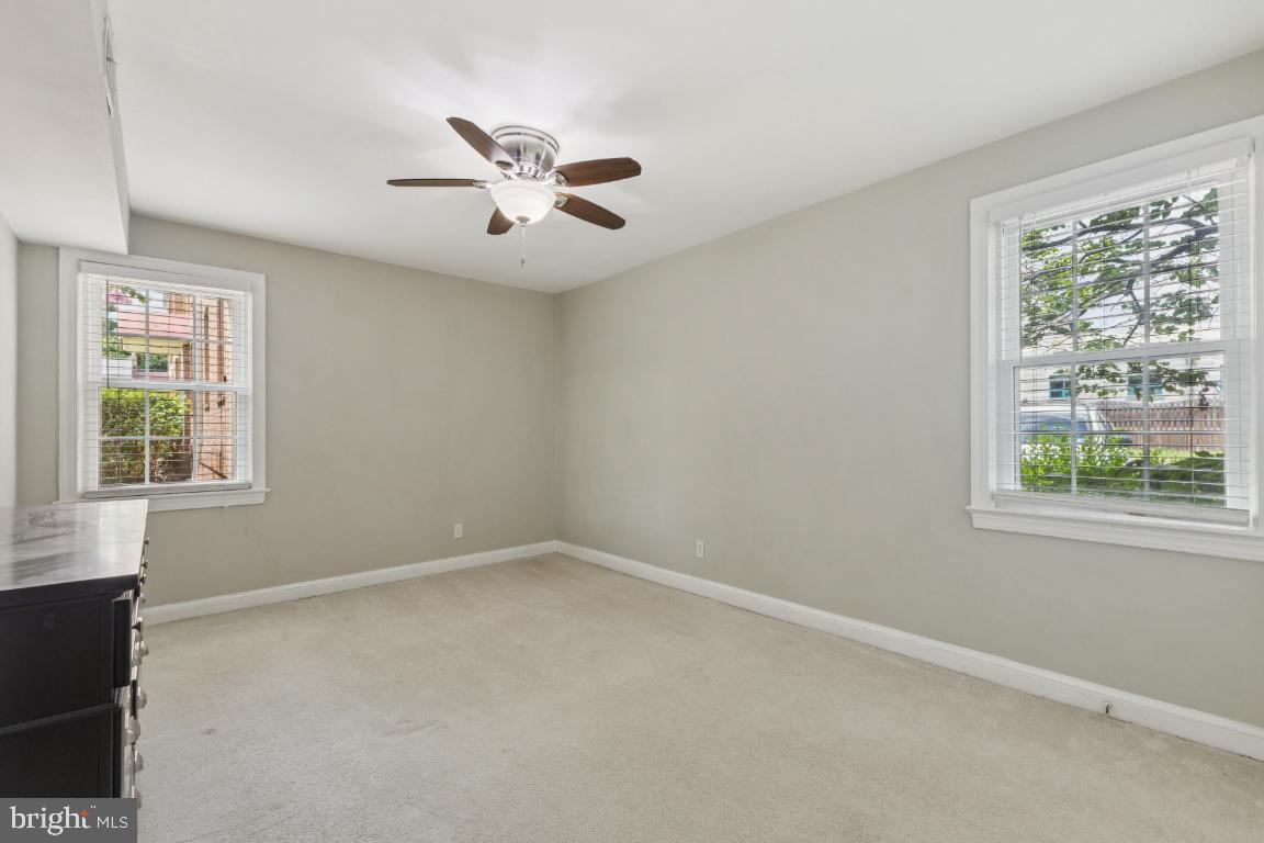 CAMBRIDGE COURTS - Residential Lease