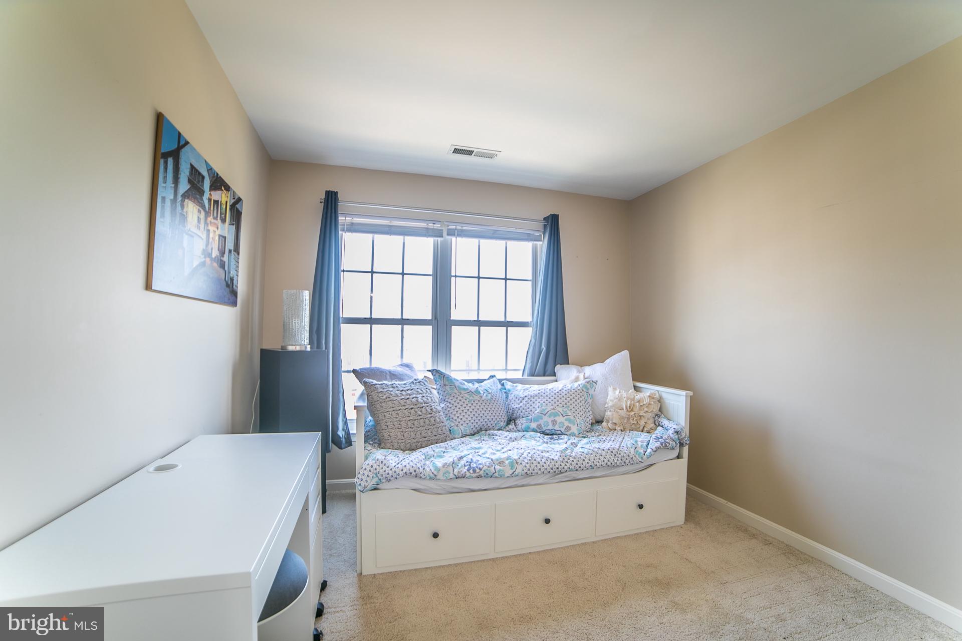 WORTHINGTON WOODS - Residential