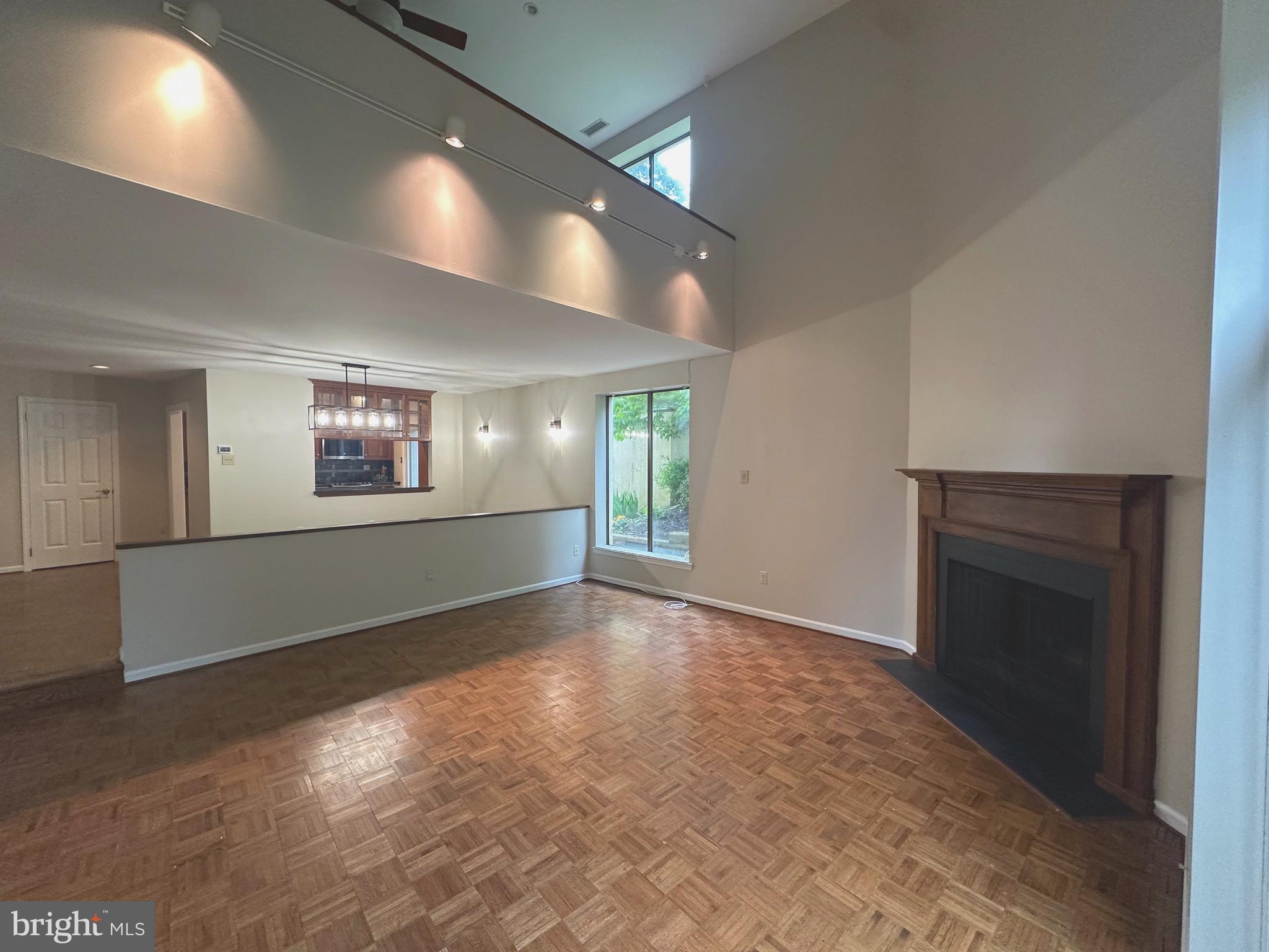 100 LLANALEW ROAD 7B