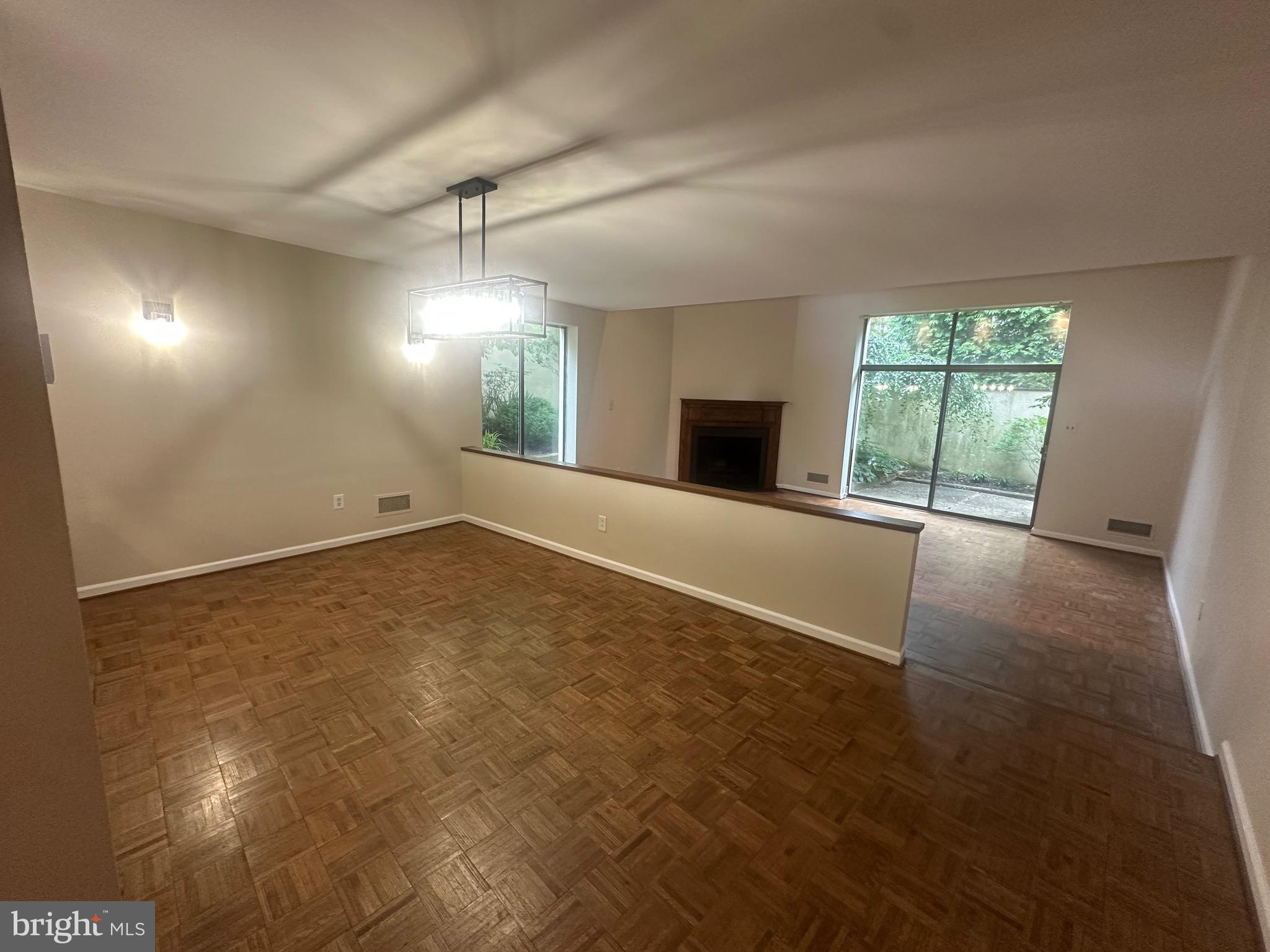 100 LLANALEW ROAD 7B