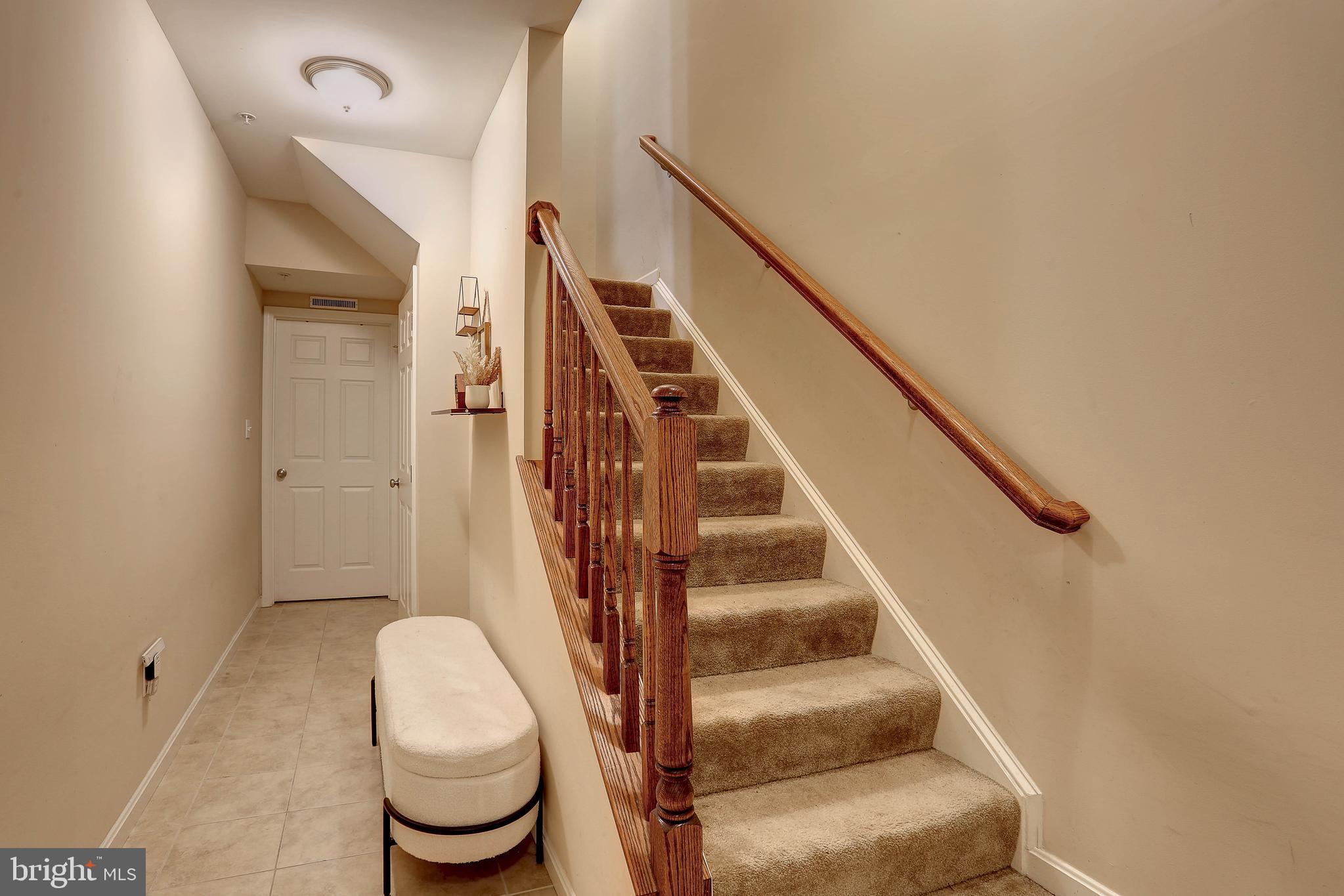 8232 JEREMIAH LANE