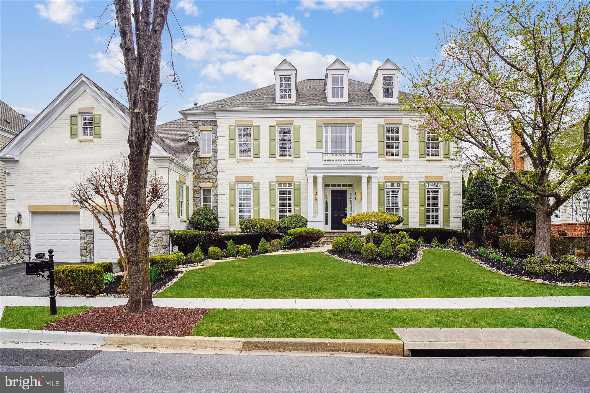 FALLSGROVE - Residential