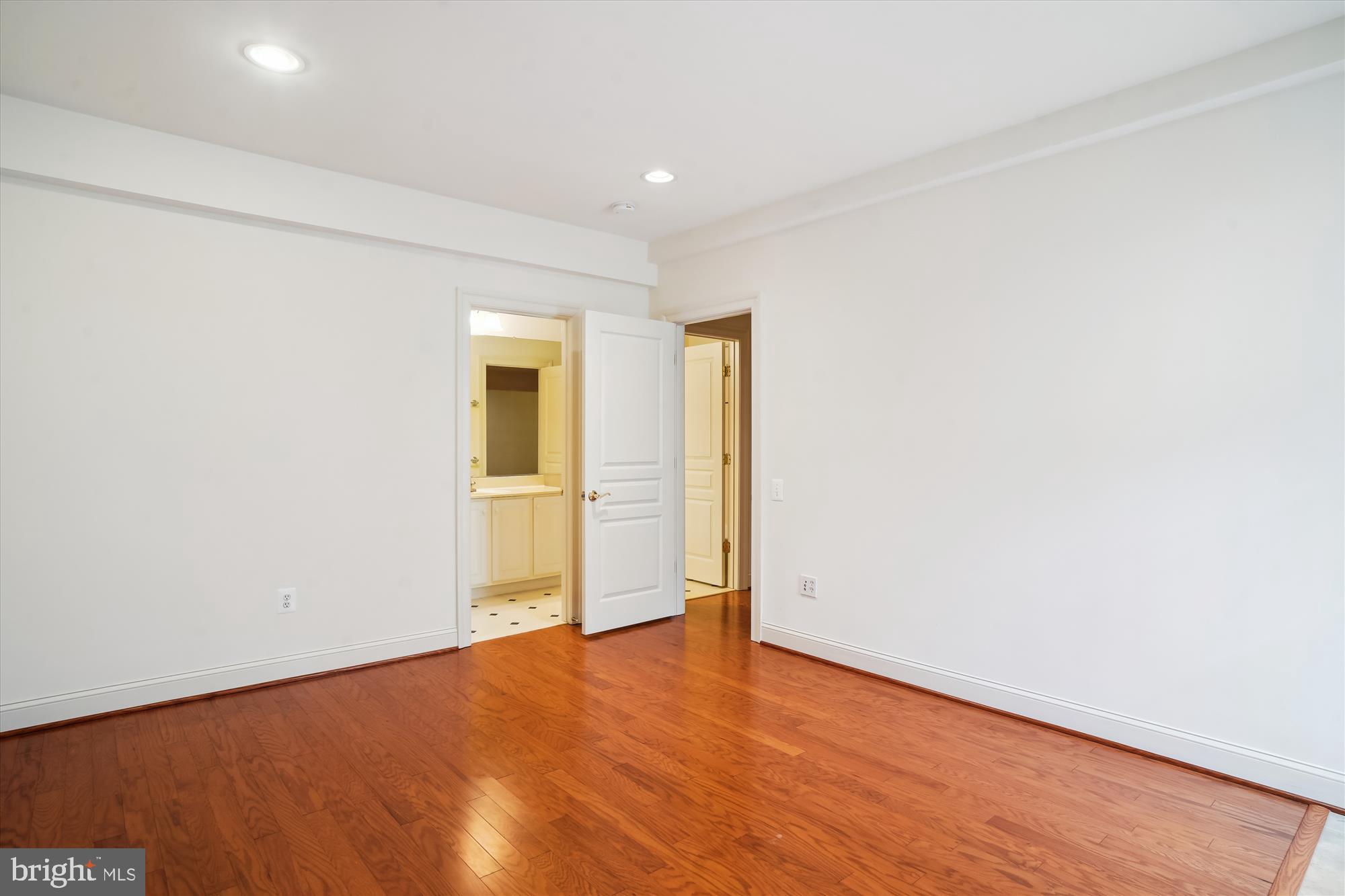 FALLSGROVE - Residential