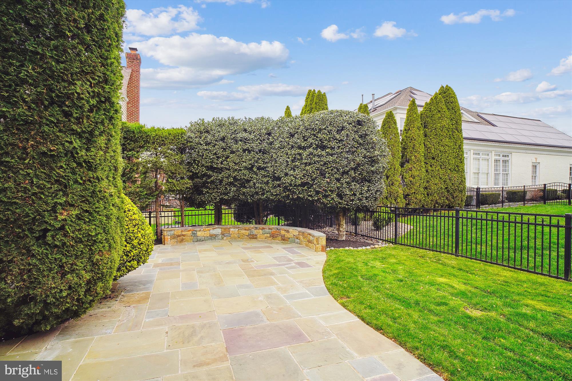 FALLSGROVE - Residential