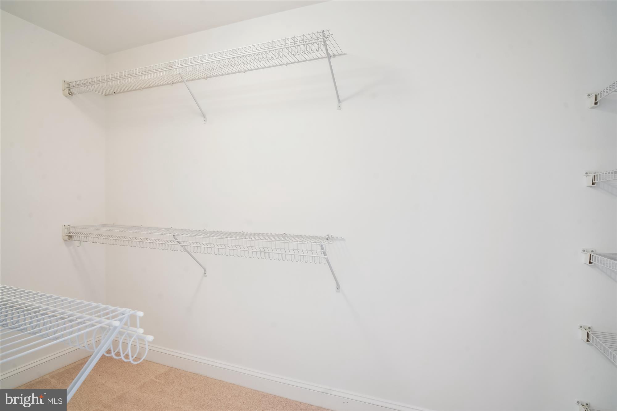 FALLSGROVE - Residential