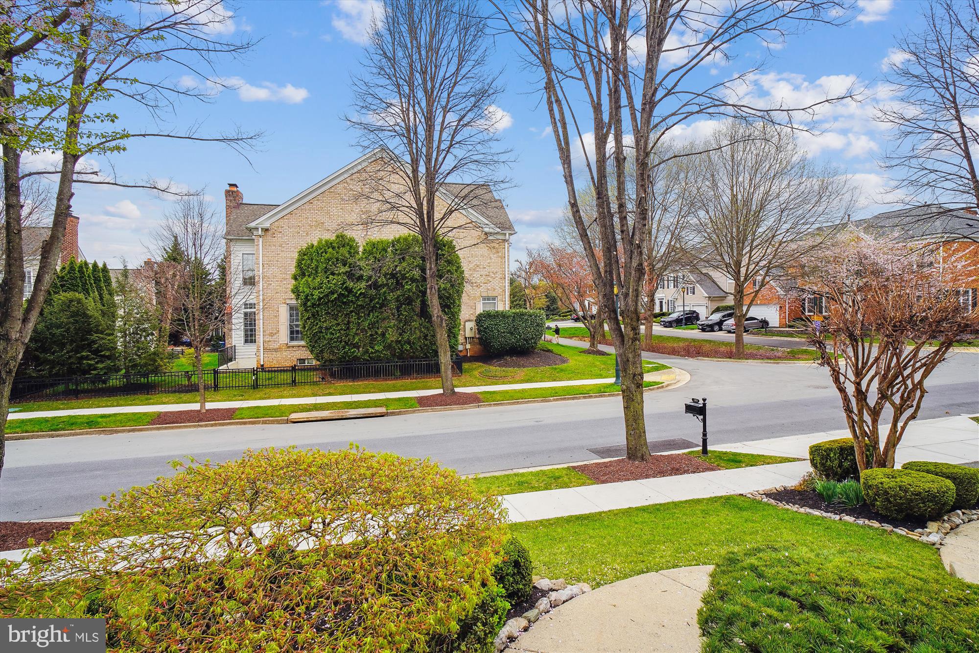 FALLSGROVE - Residential