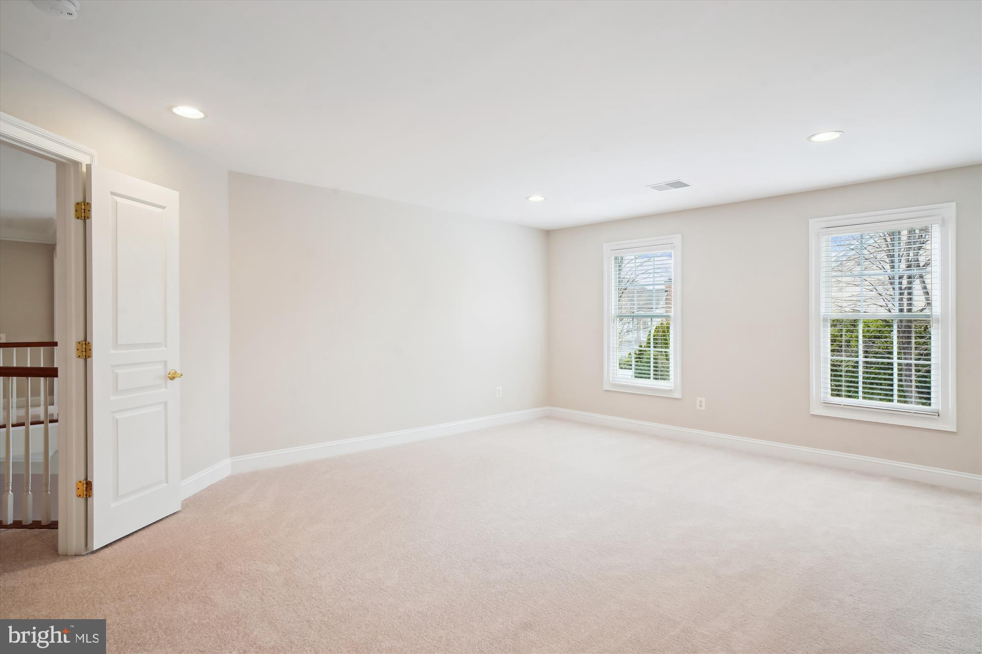 FALLSGROVE - Residential