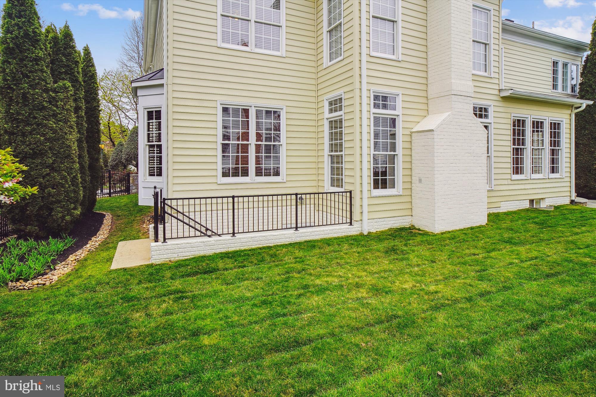 FALLSGROVE - Residential