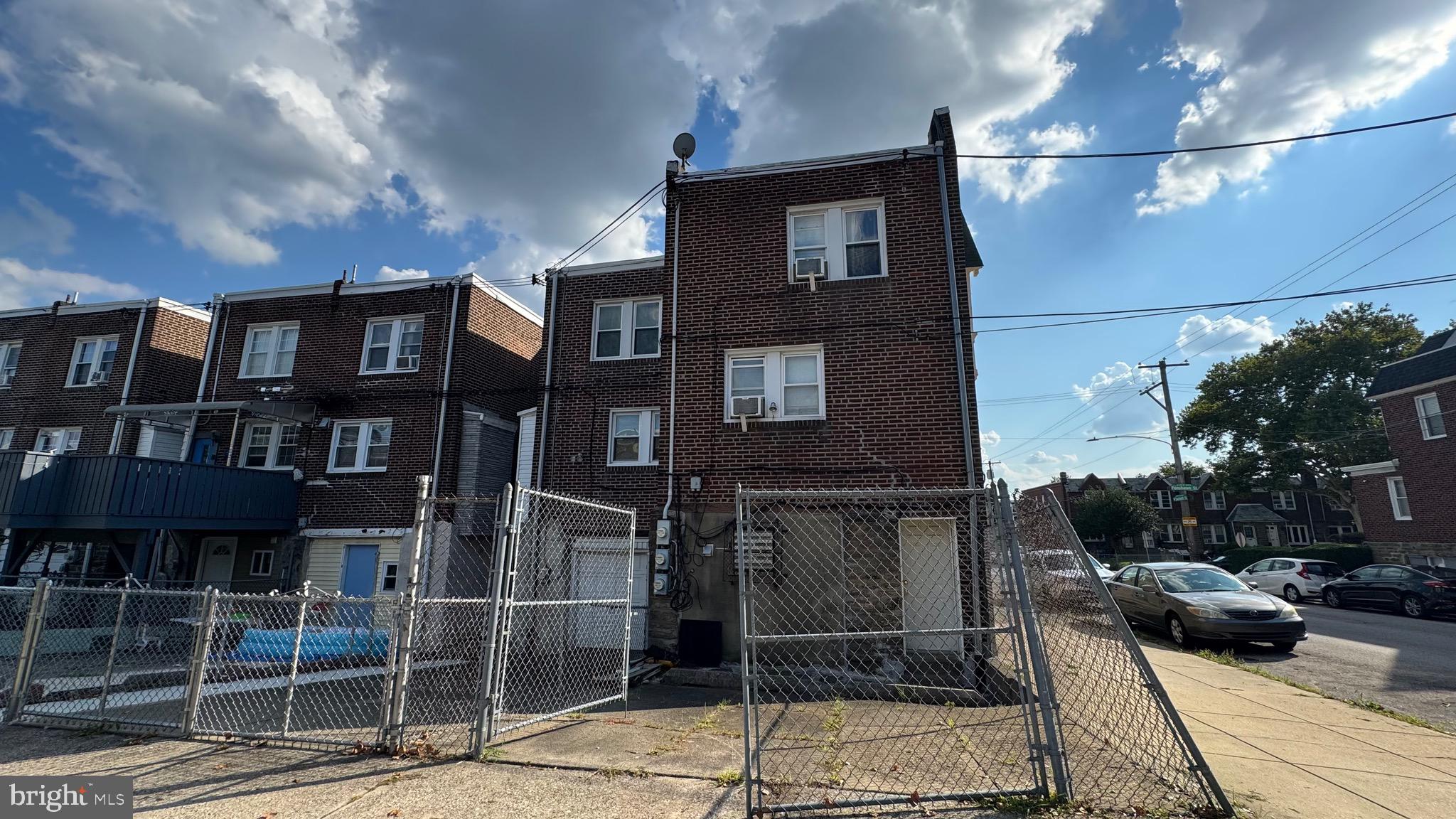 3201 FANSHAWE STREET 00