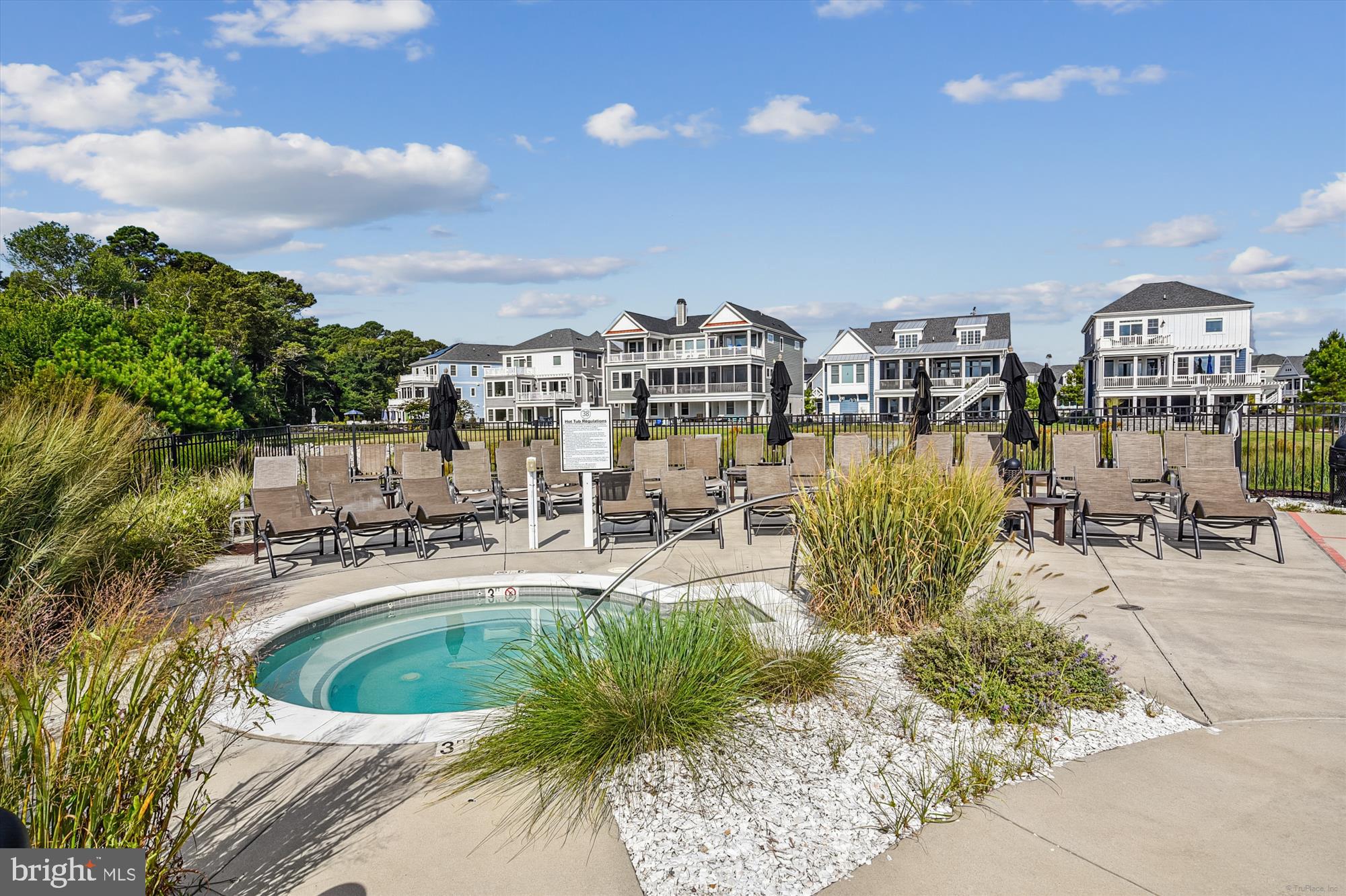 BAYSIDE - Residential