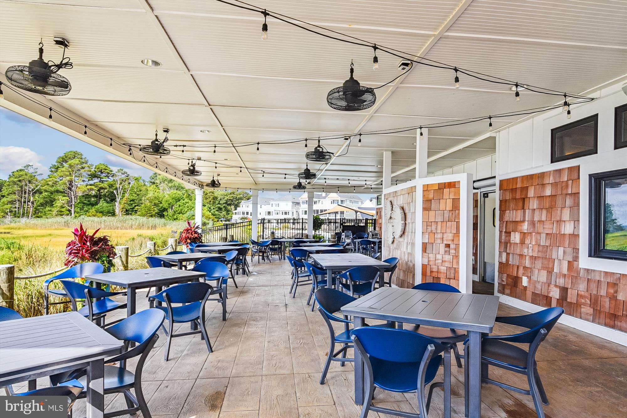 BAYSIDE - Residential