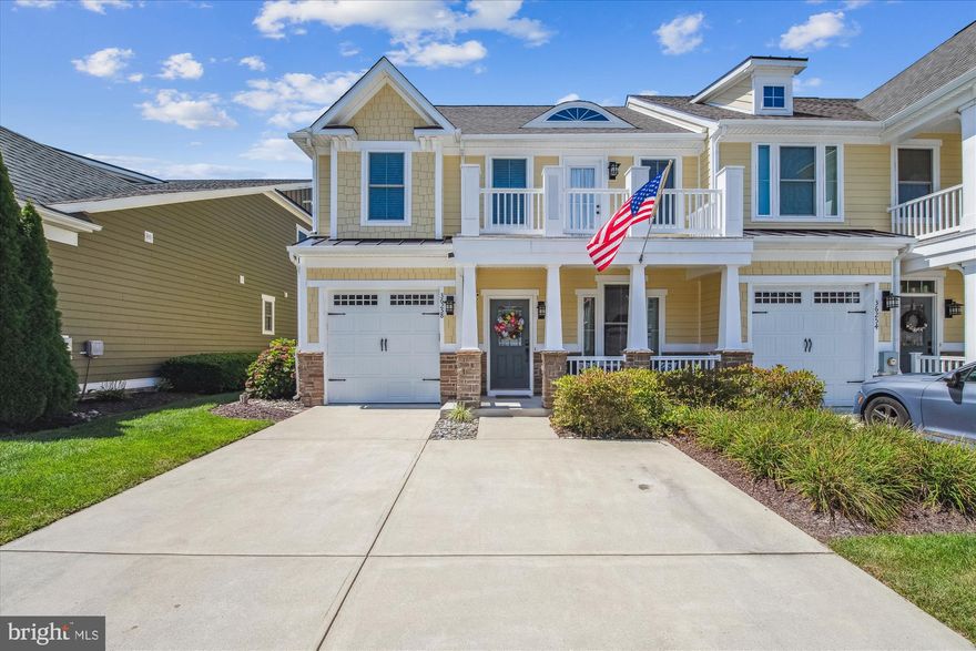 Welcome to Bayside living at its best! This beautifully designed twin home combines coastal charm with modern comfort — and it comes with serene pond views right outside your door.
Step inside and you’ll find an open floor plan made for entertaining: a gourmet kitchen with a spacious island, bright dining area, and a cozy living room that flows seamlessly together. The primary suite is your retreat, featuring a walk-in closet and spa-like ensuite bath. Two additional bedrooms offer plenty of space for family or guests.
Life in Bayside means every day feels like a getaway. You’ll have access to resort-style amenities — multiple pools, a fitness center, tennis courts, walking/jogging trails, and a community pier for those peaceful water views.
Perfectly located close to shopping, dining, golf, and the beach, this home offers the ideal blend of luxury, leisure, and convenience.
Don’t just buy a home — step into the lifestyle you’ve been waiting for.