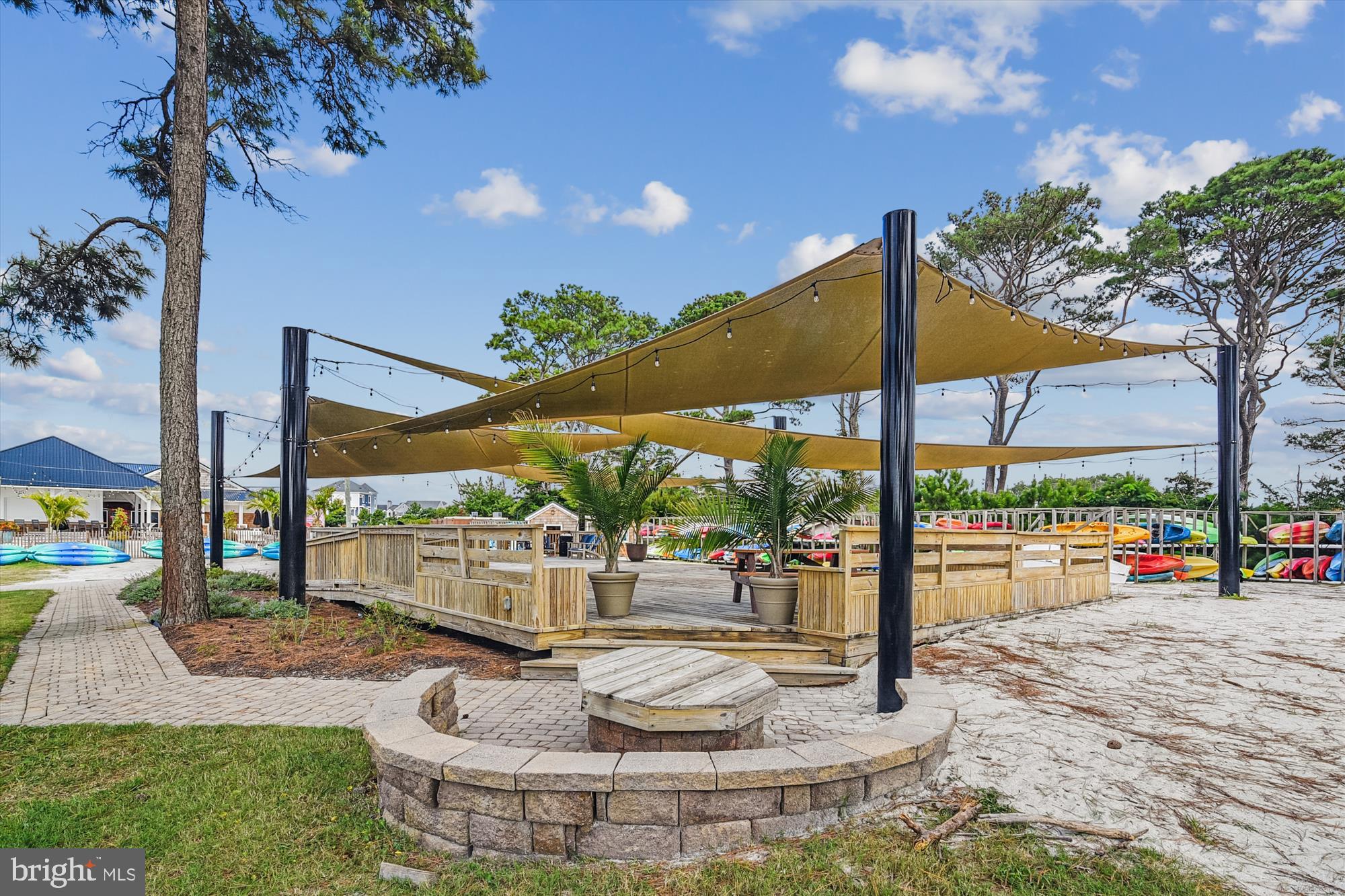 BAYSIDE - Residential