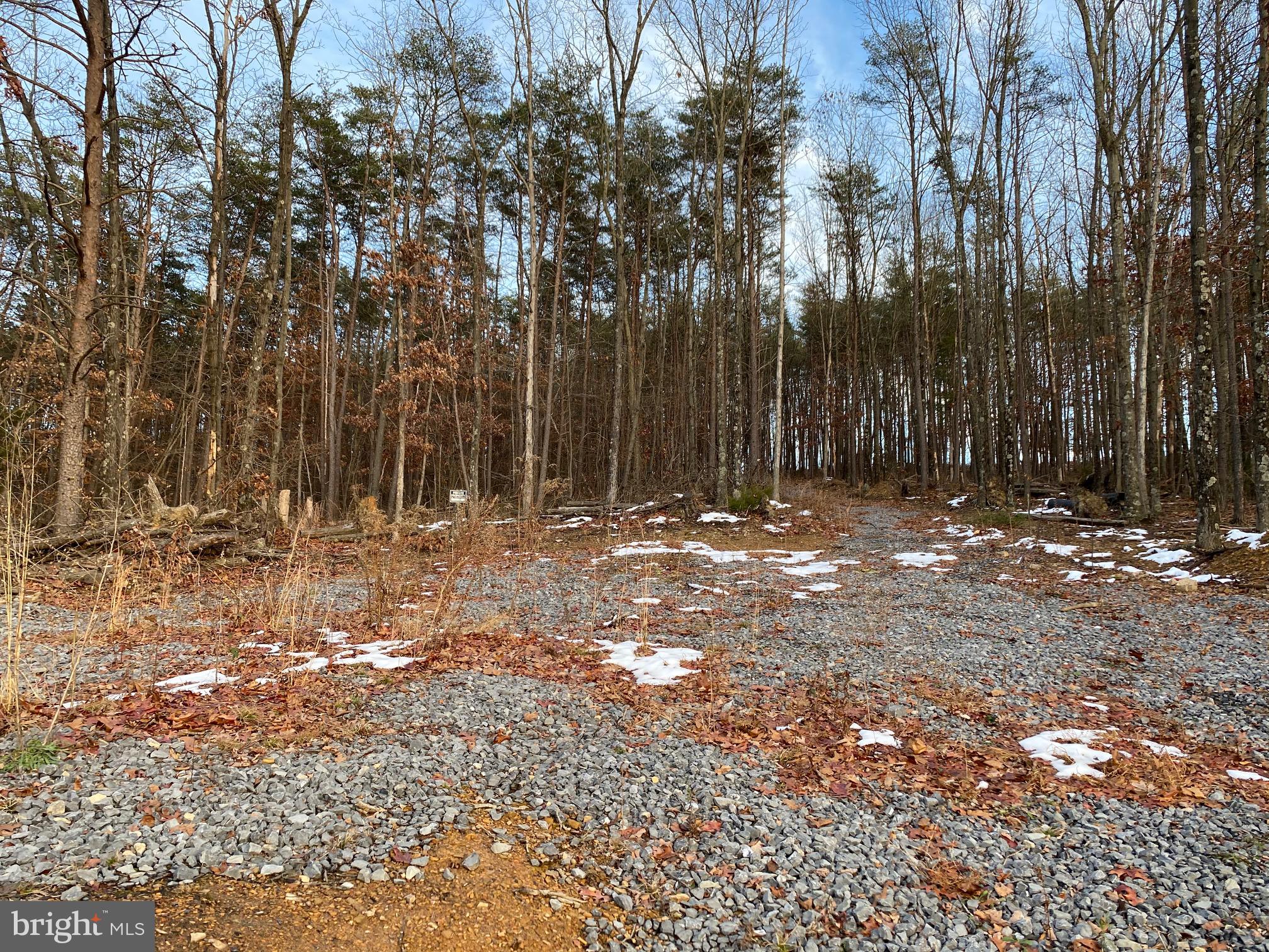 Very nice 7.23 acre lot with good view potential. A driveway has been started and a portion has been cleared to start a potential build. About a 10-15 min drive into Berkeley Springs. Nicely wooded and with road frontage. A must see!