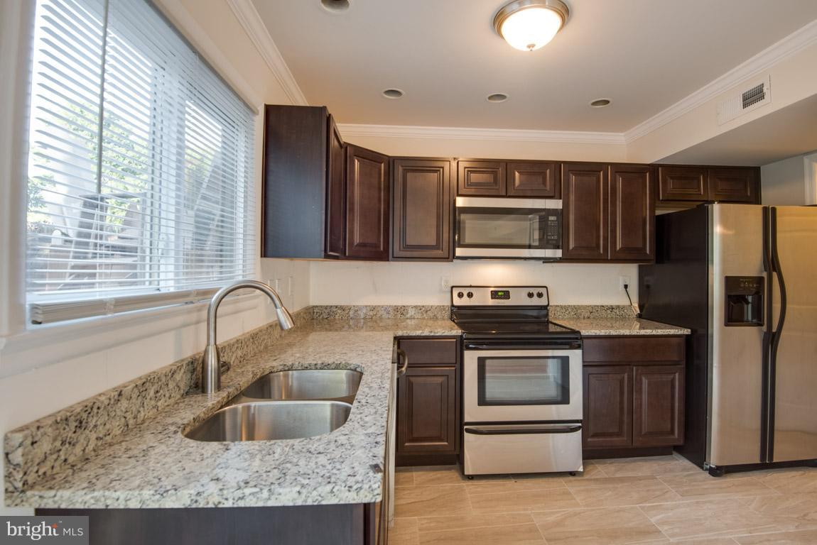 POINTER RIDGE - Residential