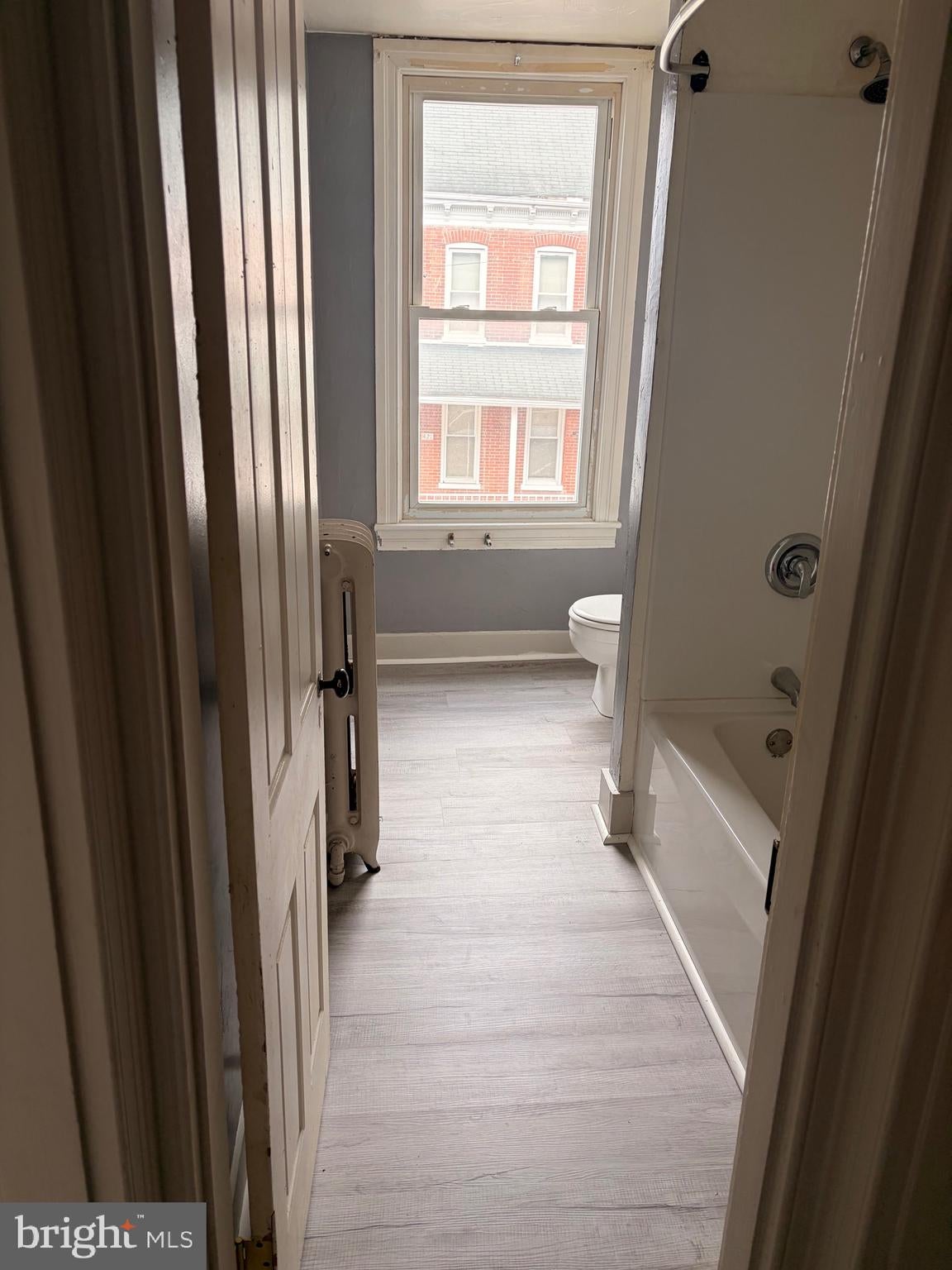 424 SMITH STREET SECOND FLOOR