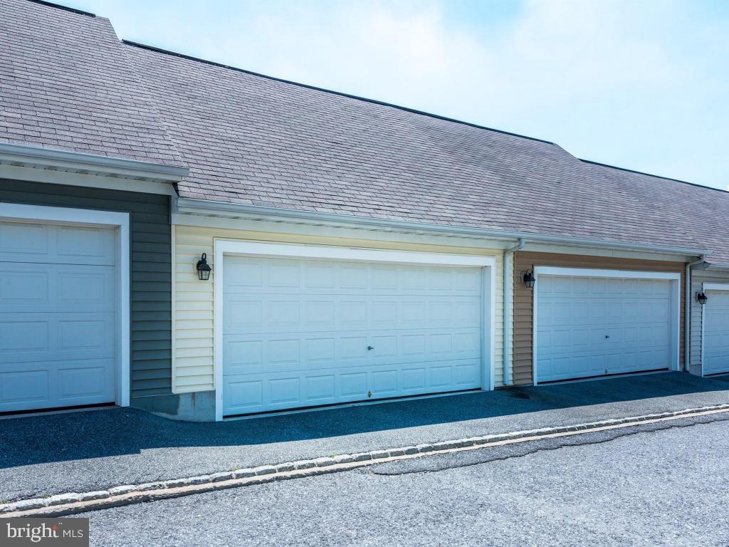 FLORIN HILL - Residential