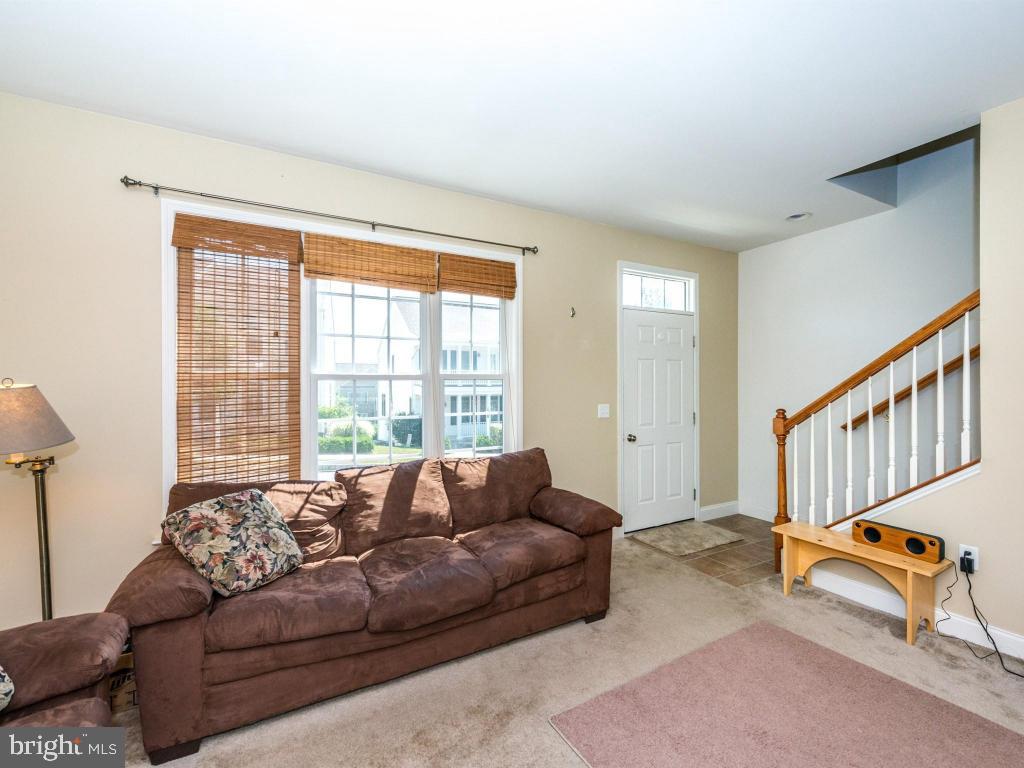 FLORIN HILL - Residential