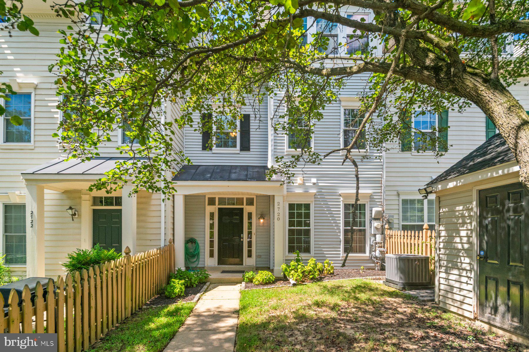 RIVER COLONY - Residential