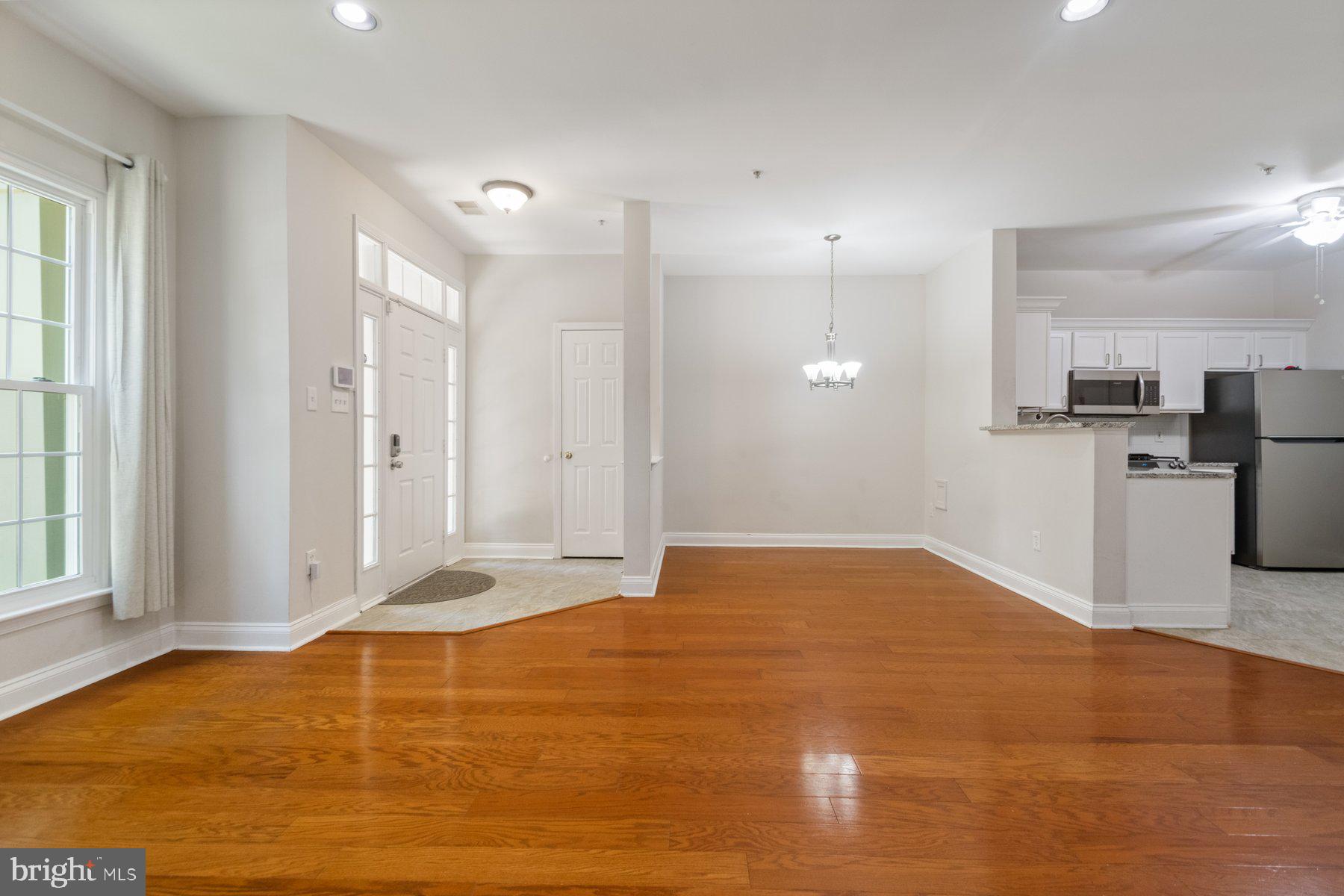 RIVER COLONY - Residential