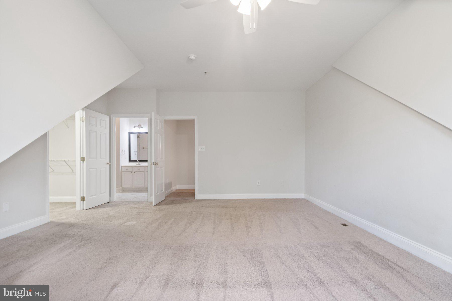 RIVER COLONY - Residential