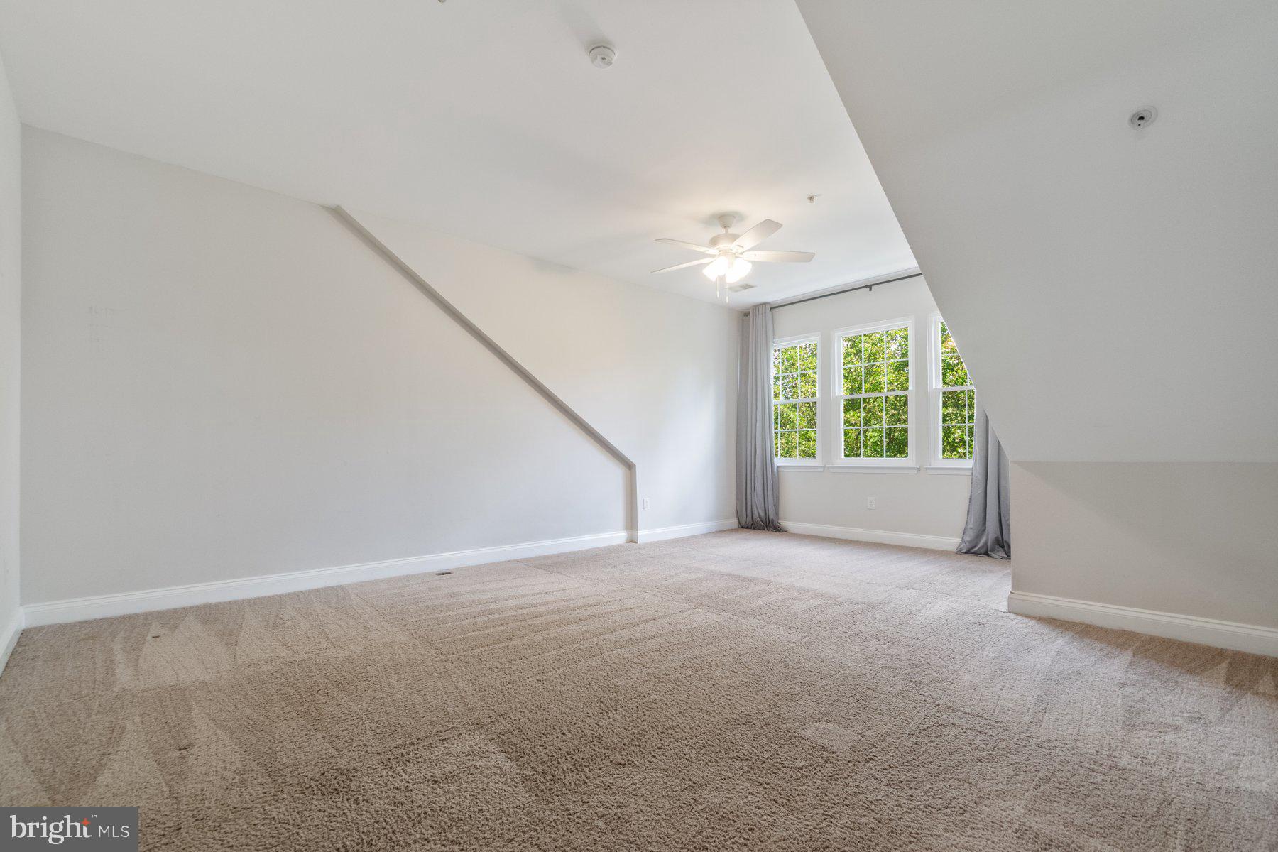 RIVER COLONY - Residential