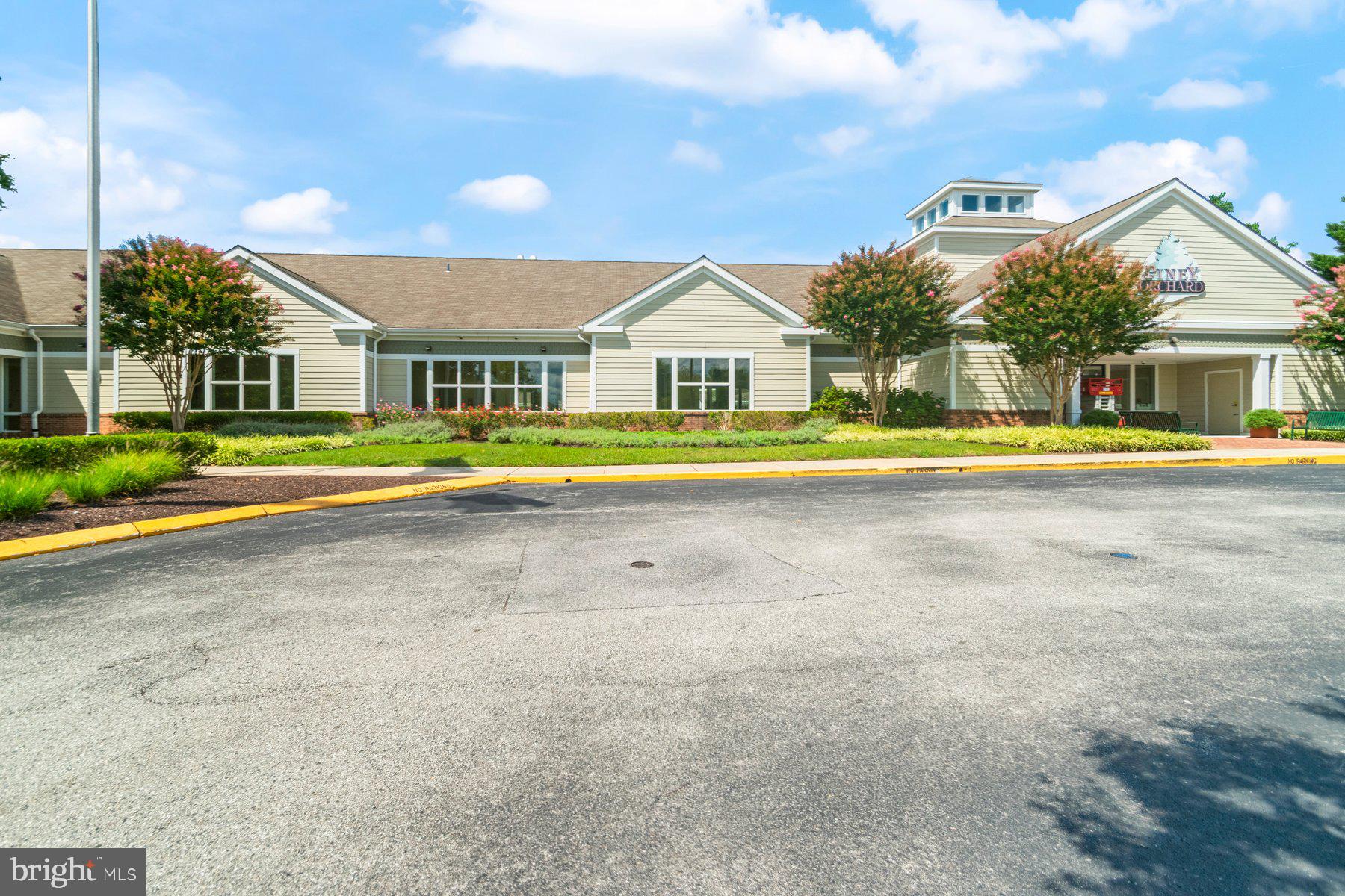 RIVER COLONY - Residential