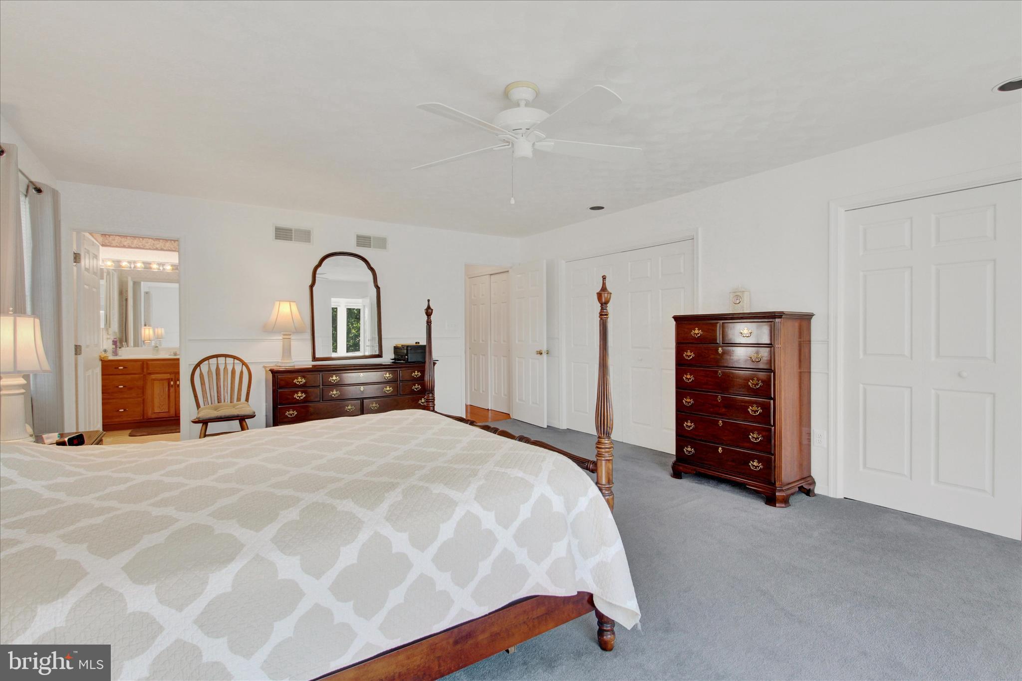 LAKE HERITAGE - Residential
