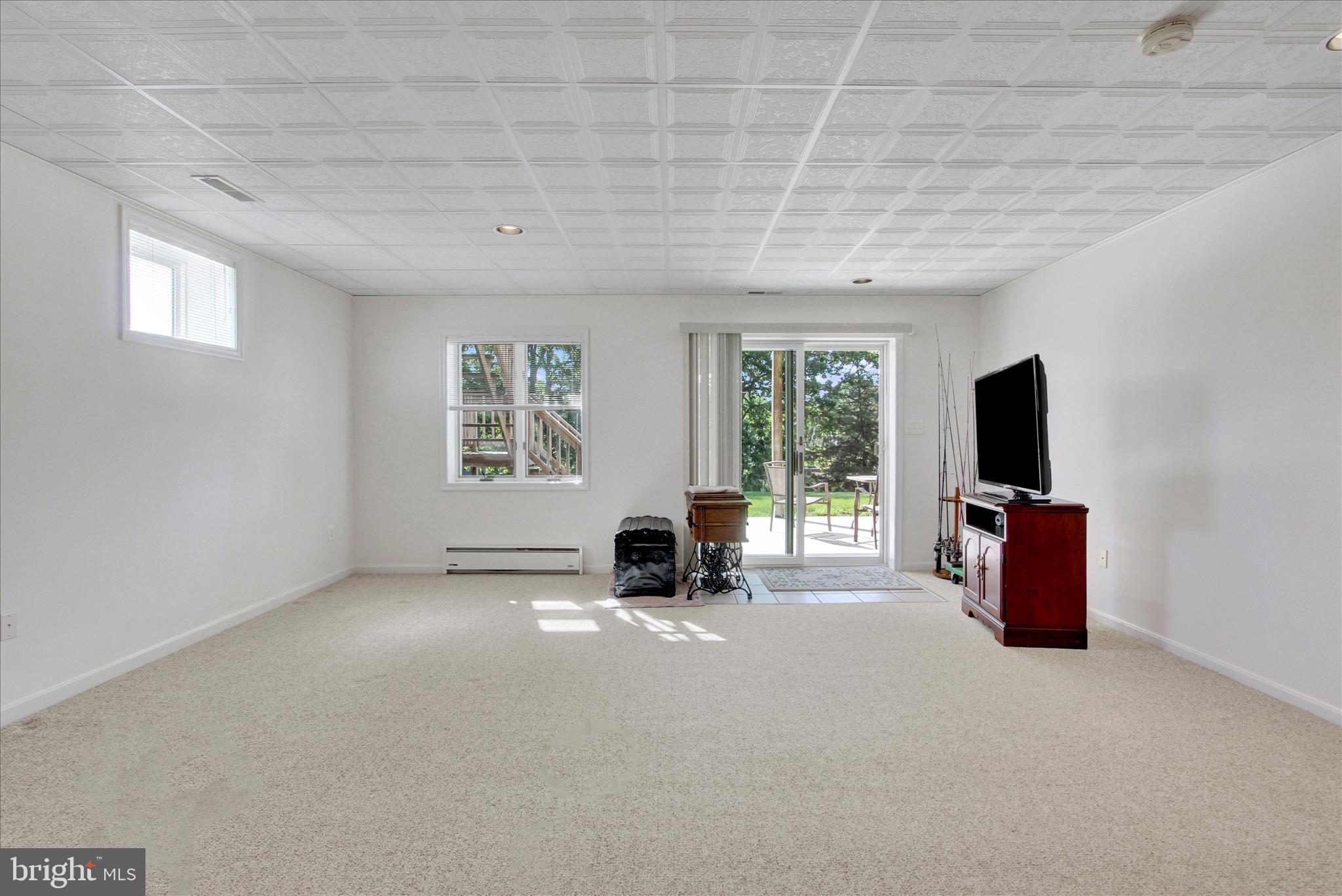 LAKE HERITAGE - Residential