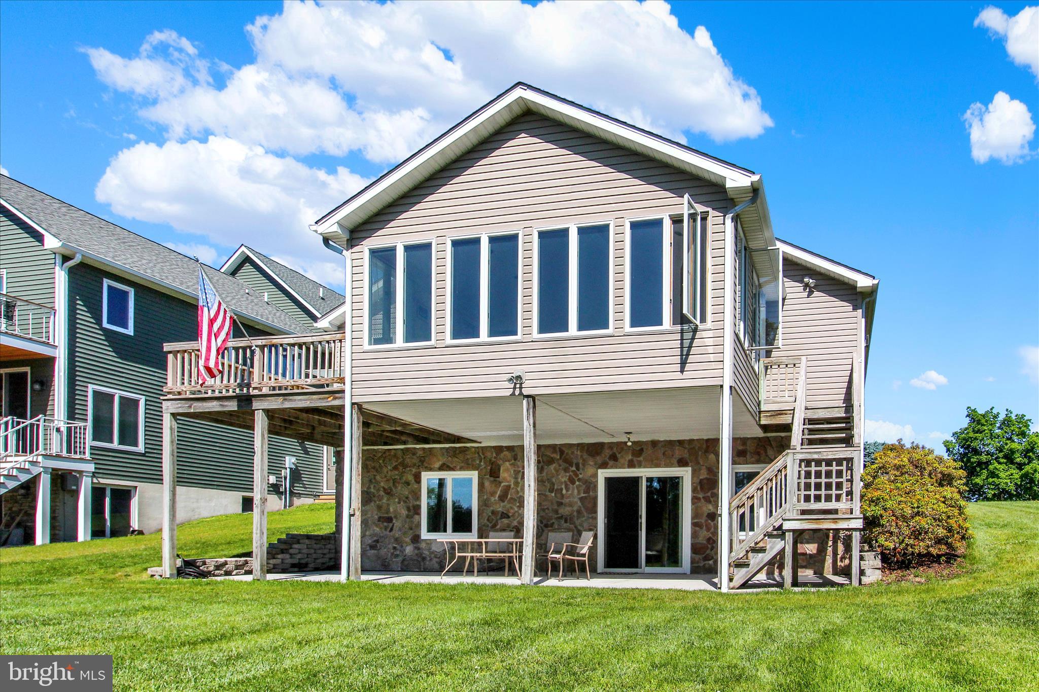 394 HERITAGE DRIVE